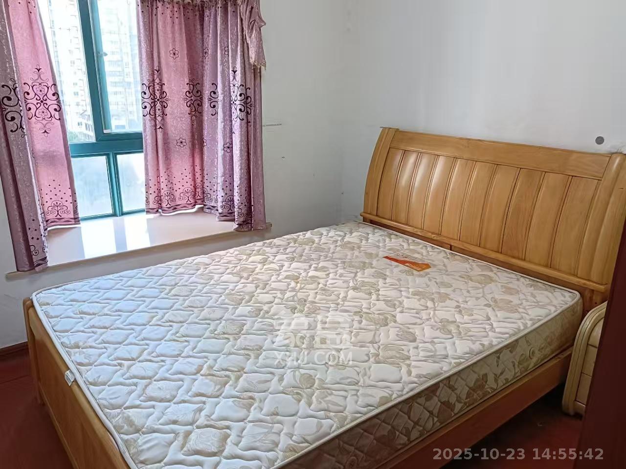 蝴蝶谷 3室2厅2卫 1800.0元/月 蝴蝶谷 3室2厅2卫 1800.0元/月室内图