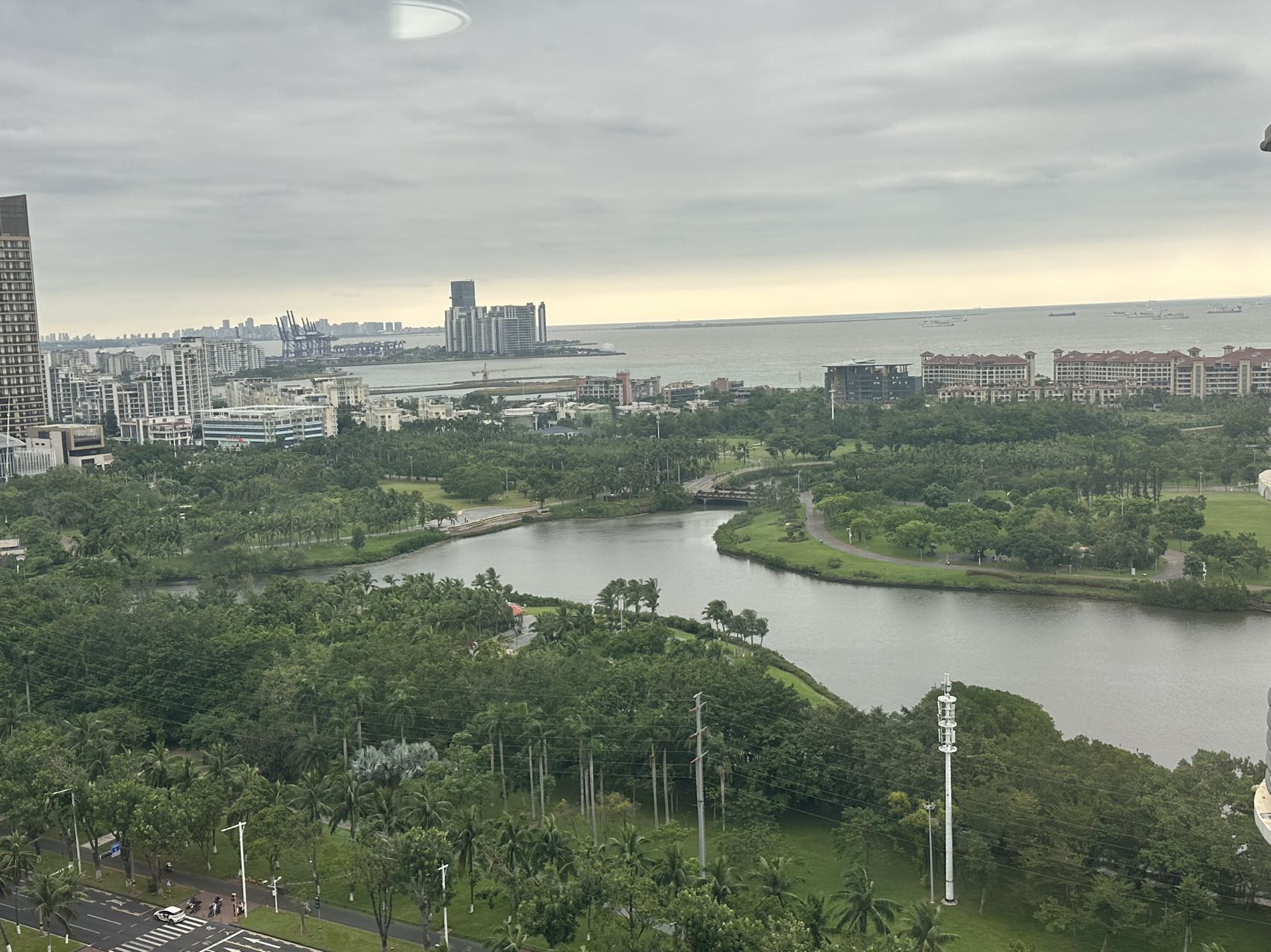 宝华海景  1室1厅1卫    2100.0元/月室内图