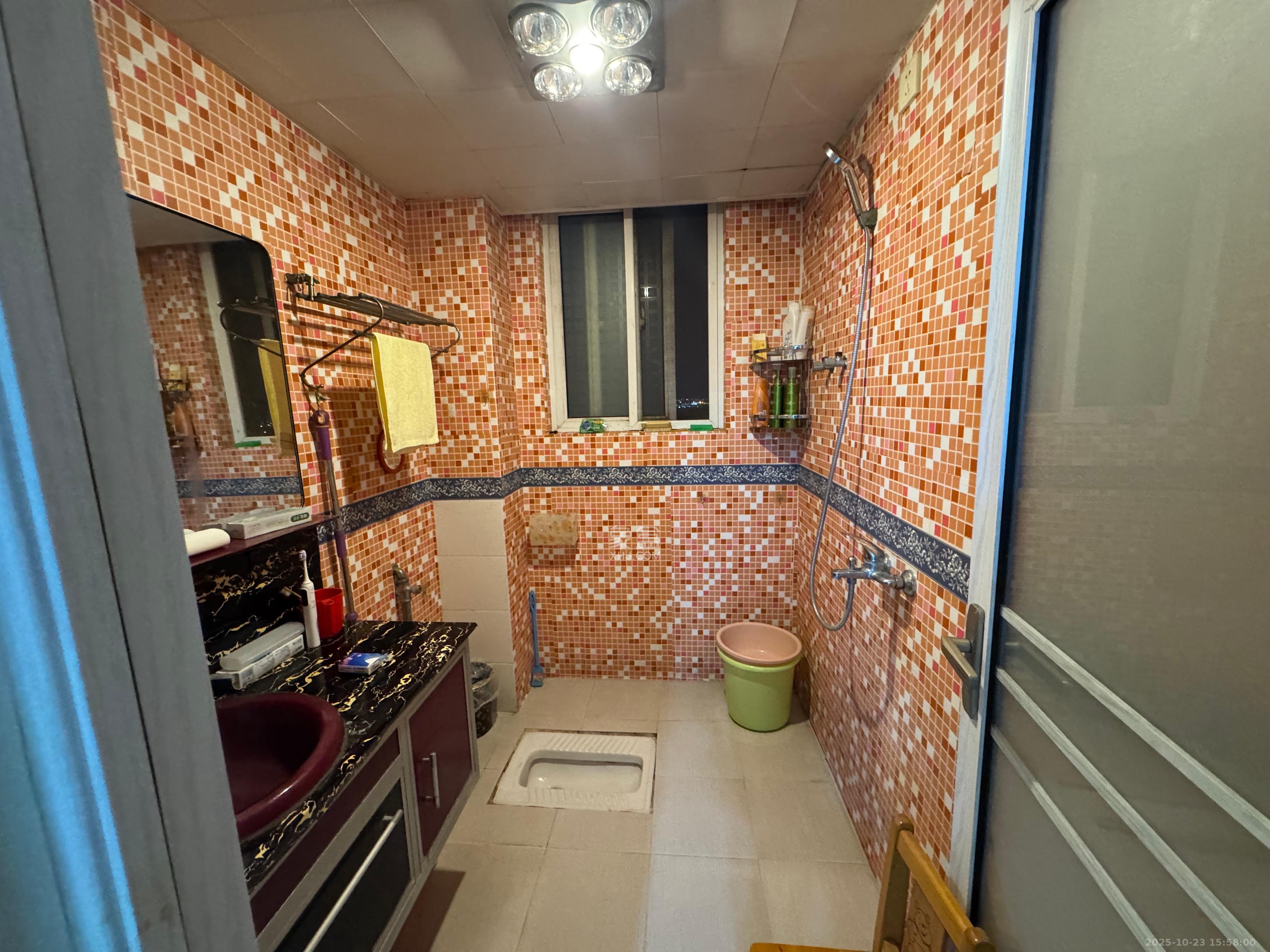 滨湖嘉园(湖滨小区)  2室2厅1卫    2800.0元/月 滨湖嘉园(湖滨小区)  2室2厅1卫    2800.0元/月室内图