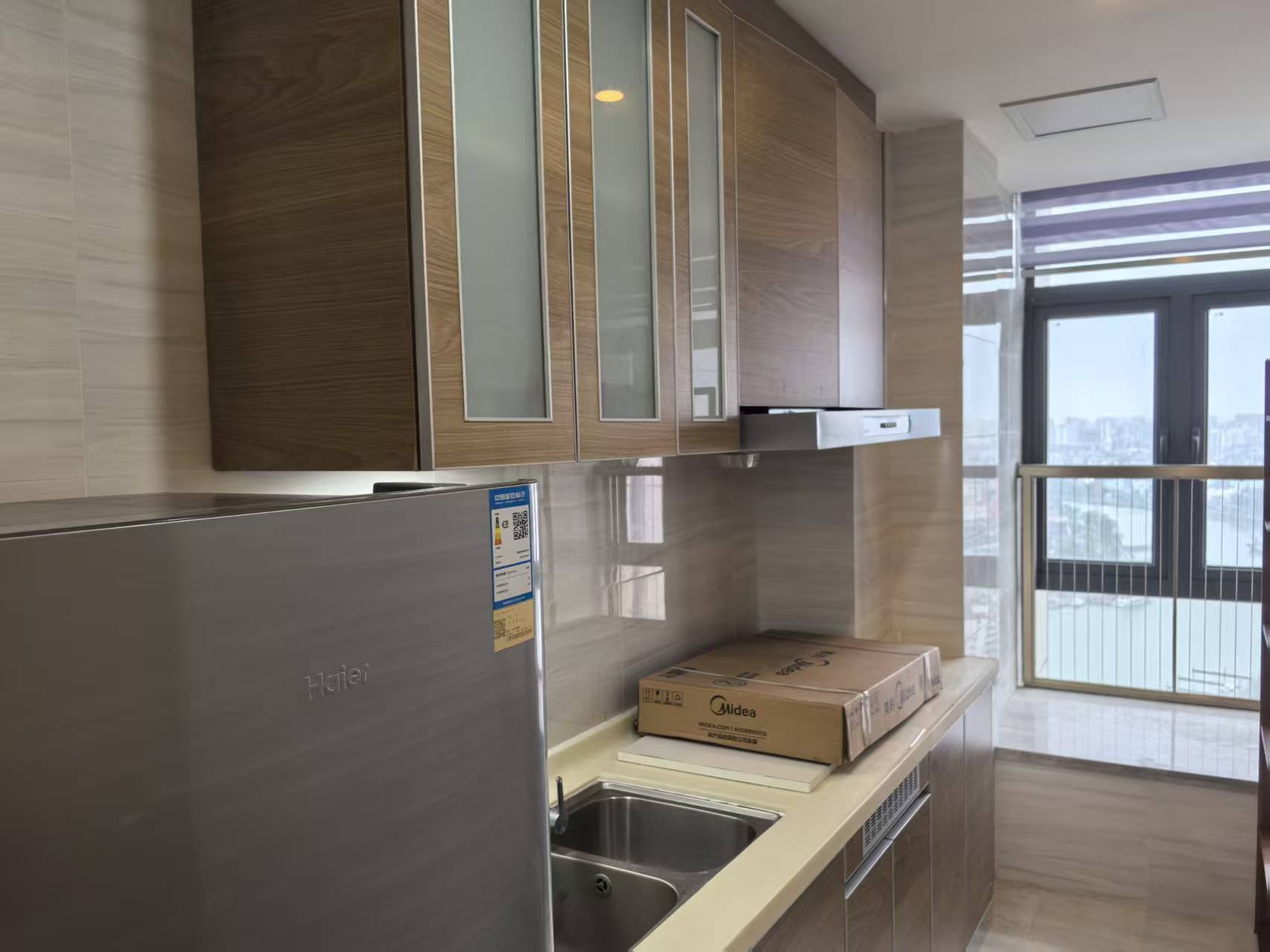 恒大外滩  2室2厅1卫    3300.0元/月 恒大外滩  2室2厅1卫    3300.0元/月室内图