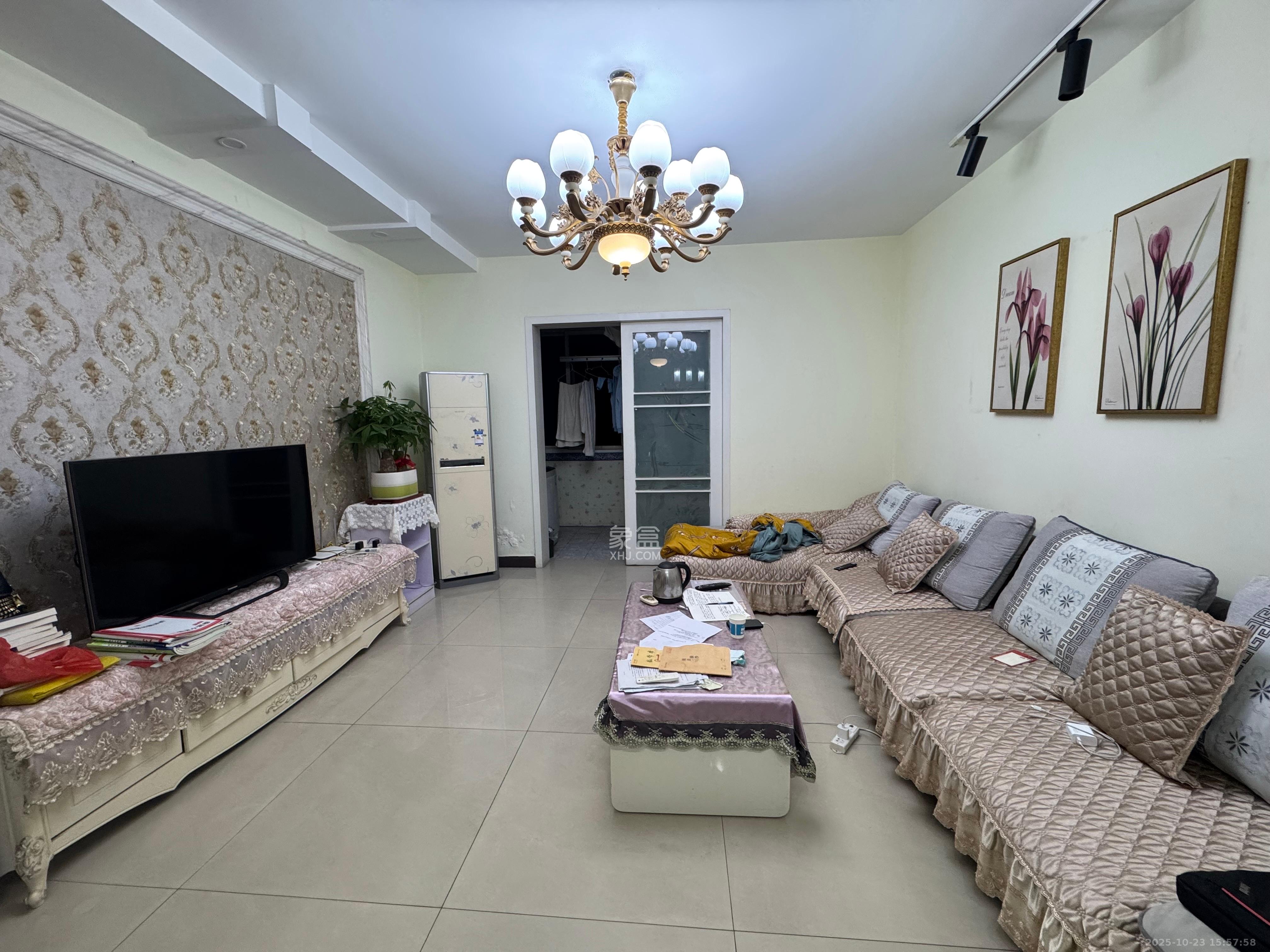 滨湖嘉园(湖滨小区)  2室2厅1卫    2800.0元/月 滨湖嘉园(湖滨小区)  2室2厅1卫    2800.0元/月室内图