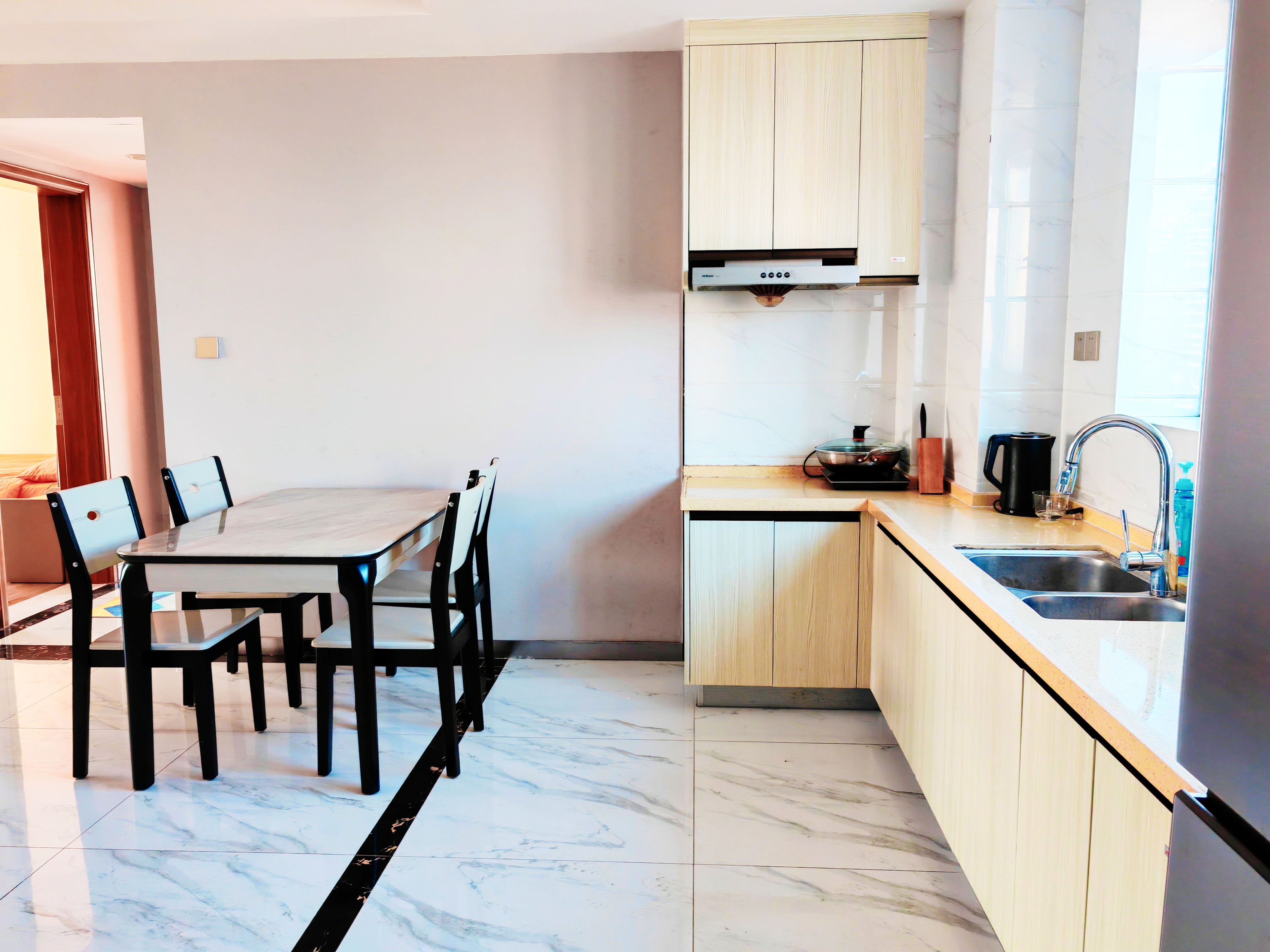 碧桂园中央半岛 2室2厅1卫 3000.0元/月 碧桂园中央半岛 2室2厅1卫 3000.0元/月室内图