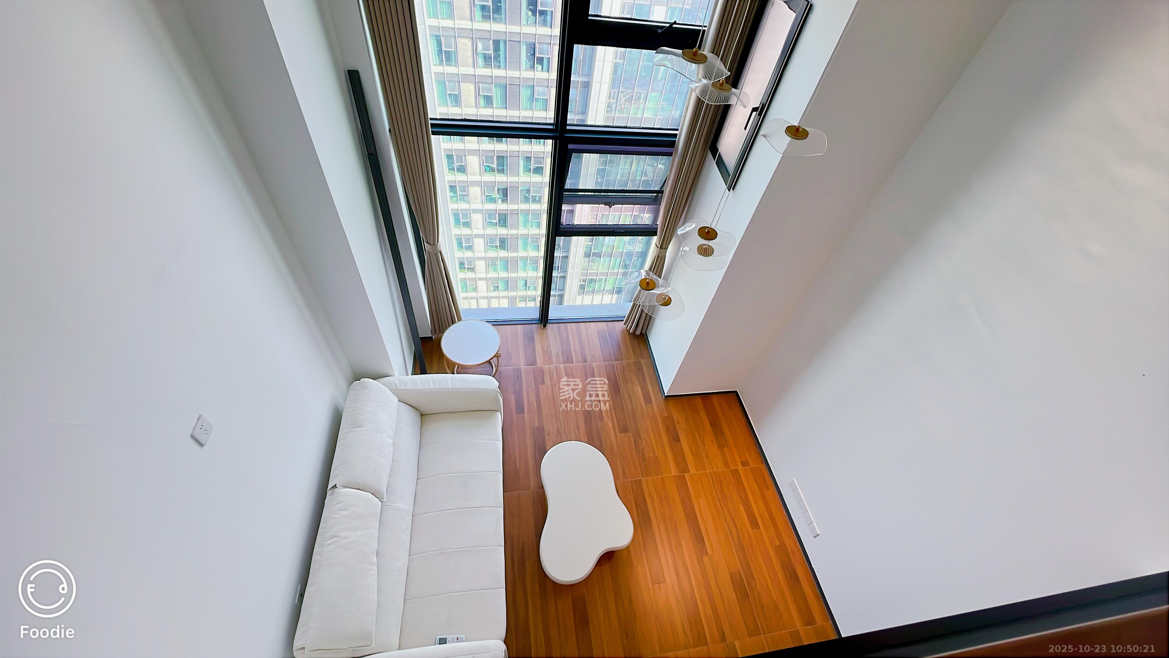 华润置地中心  1室1厅1卫    3600.0元/月 华润置地中心  1室1厅1卫    3600.0元/月