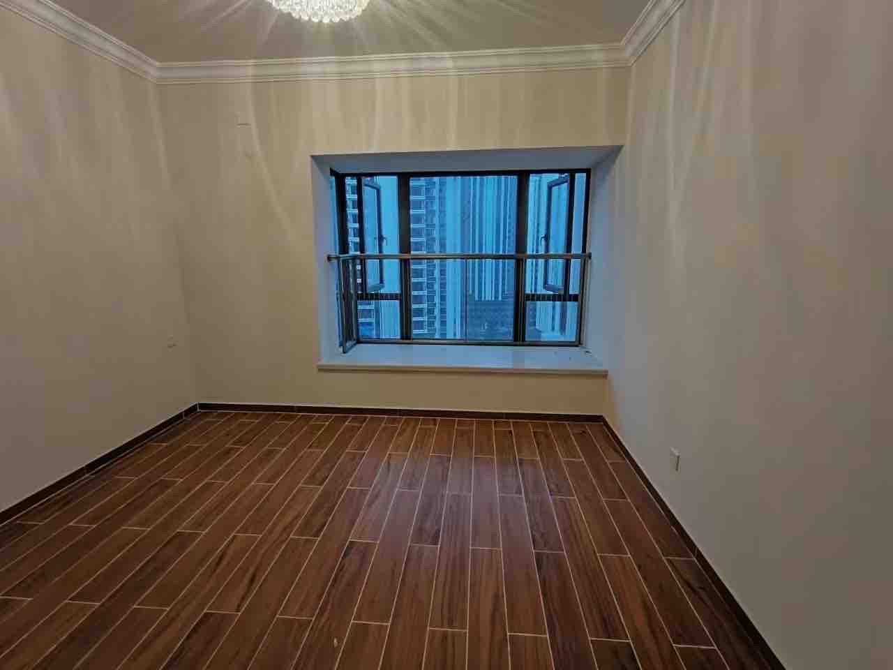 恒大美丽沙天珺湾  4室2厅2卫    410.0万客厅