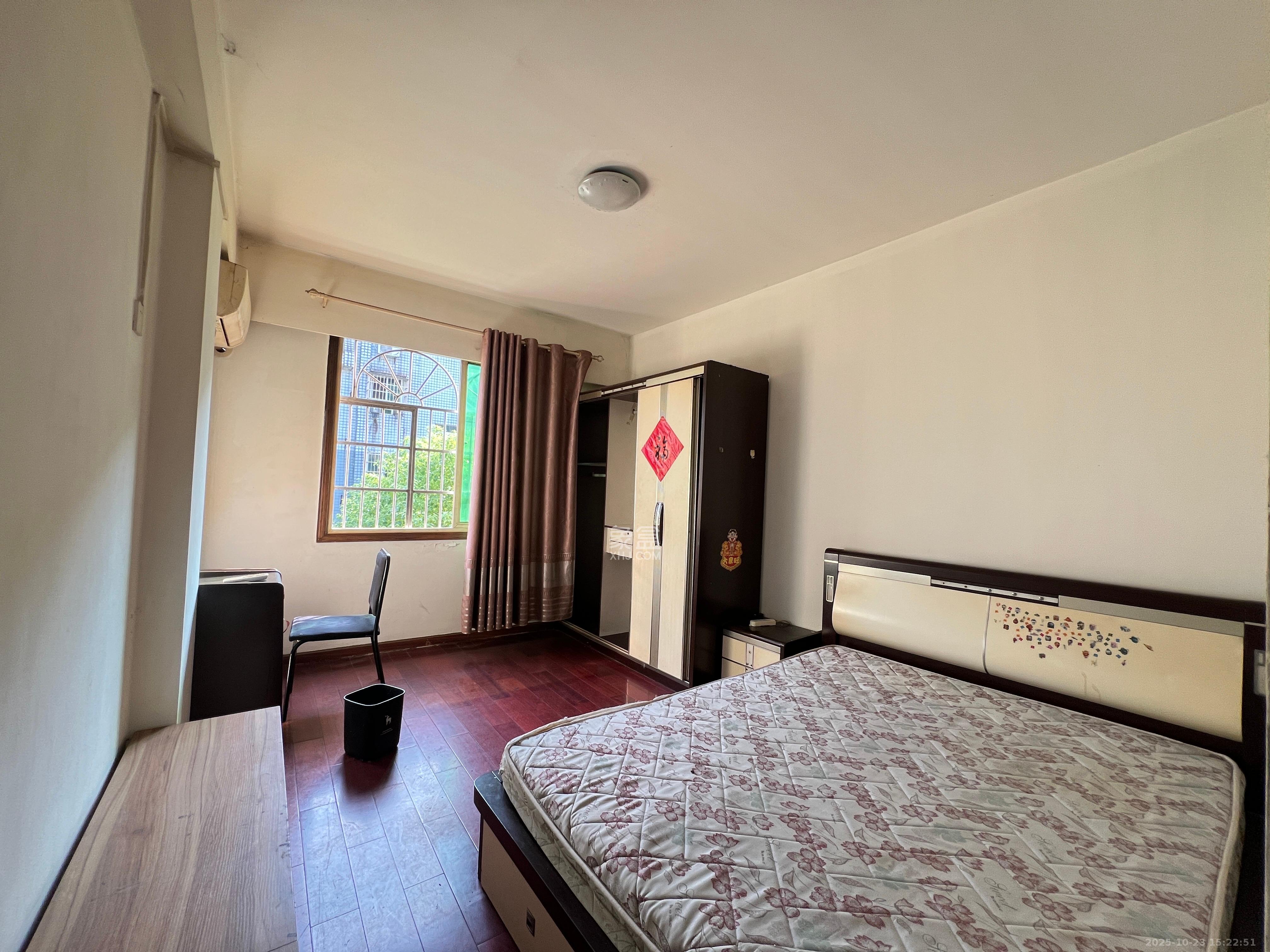 五一新村安置小区(永定社区、永兴社区、永祥社区)  3室1厅1卫    2000.0元/月 五一新村安置小区(永定社区、永兴社区、永祥社区)  3室1厅1卫    2000.0元/月室内图