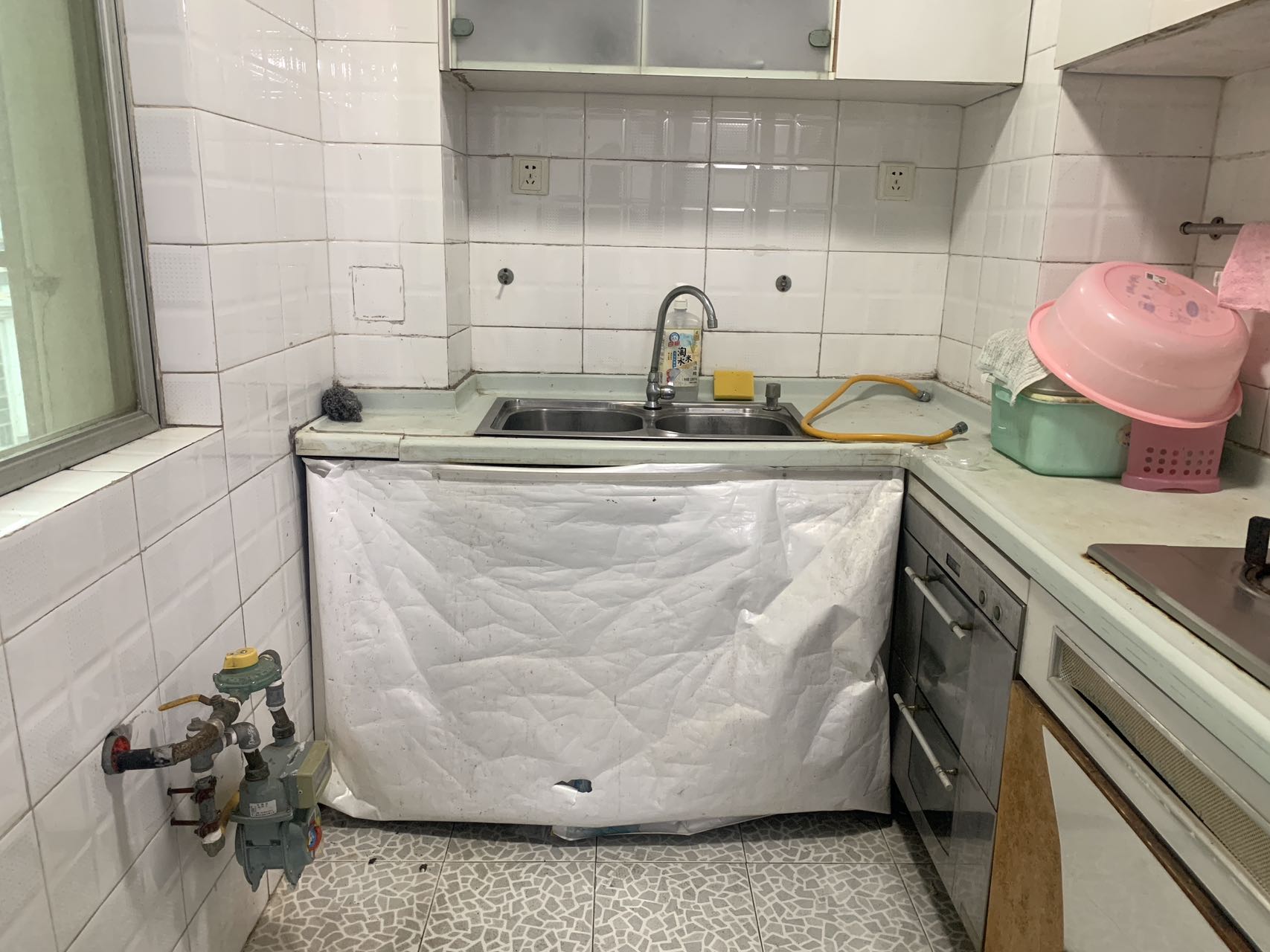 民贸花园  3室2厅2卫    115.0万客厅