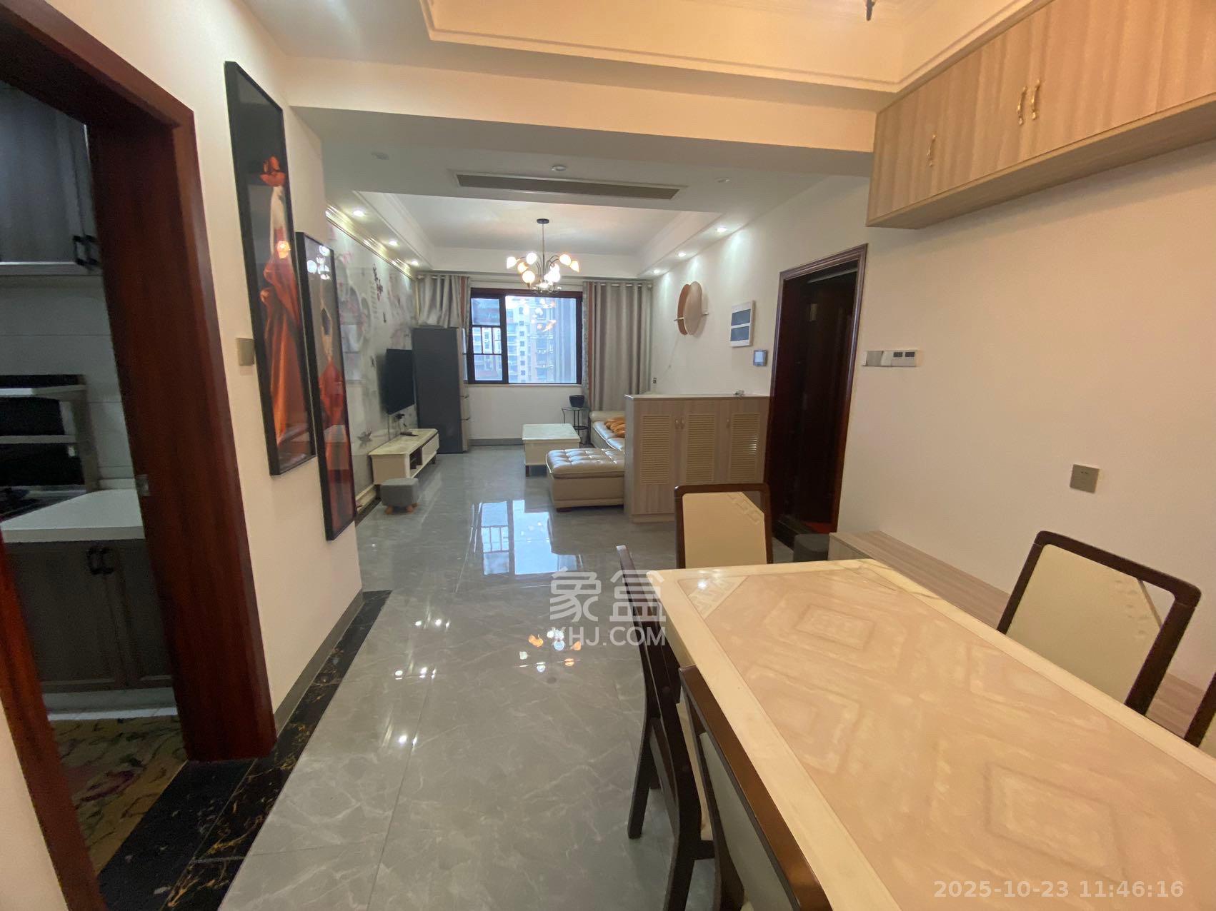 公园9号大都会  3室2厅2卫    4500.0元/月室内图