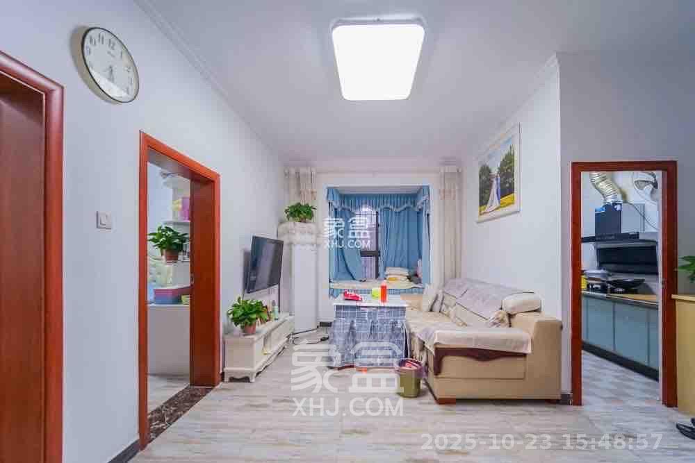 万树丹堤  1室1厅1卫    1800.0元/月室内图