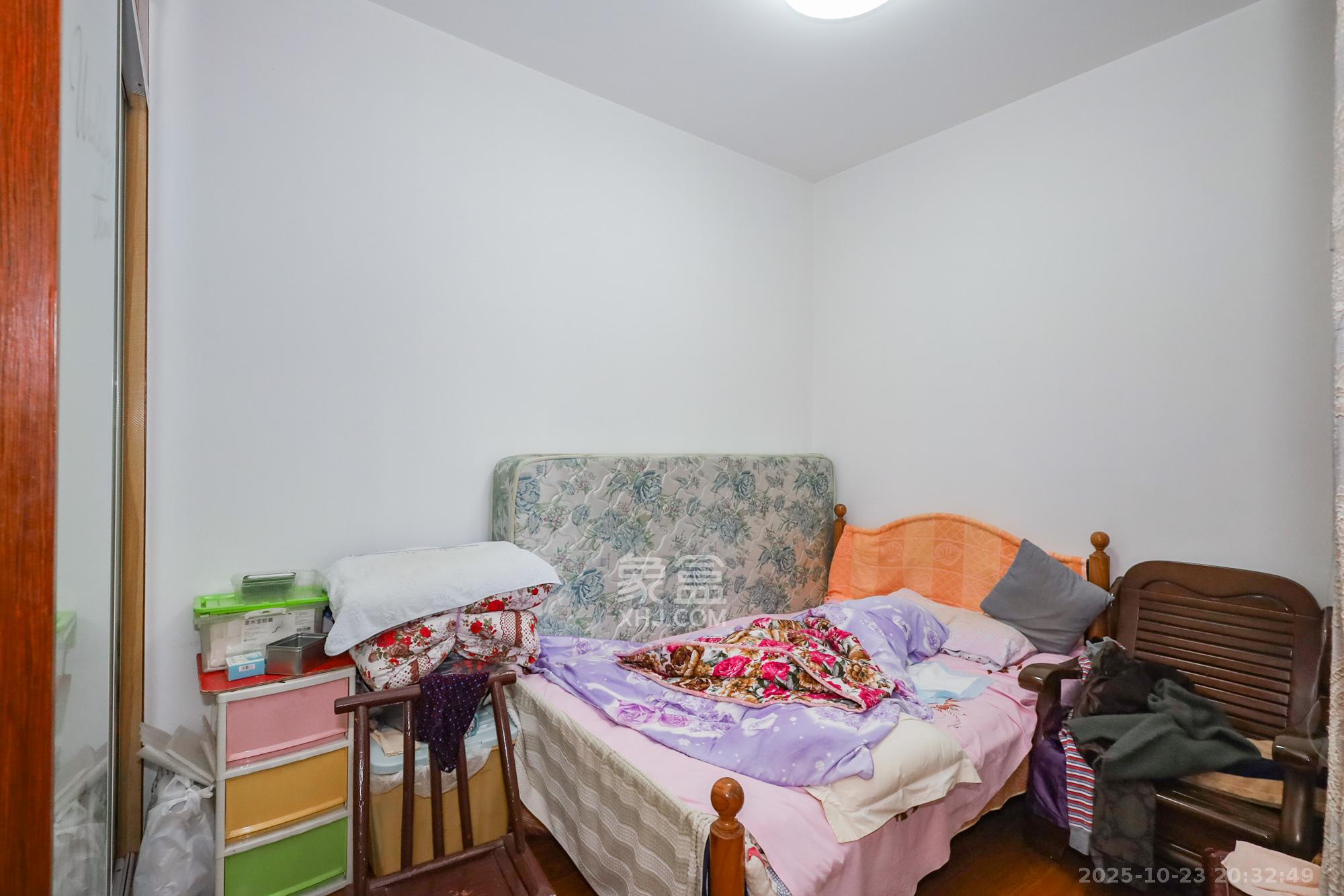 阳光丽城一期  3室2厅1卫    128.0万卧室