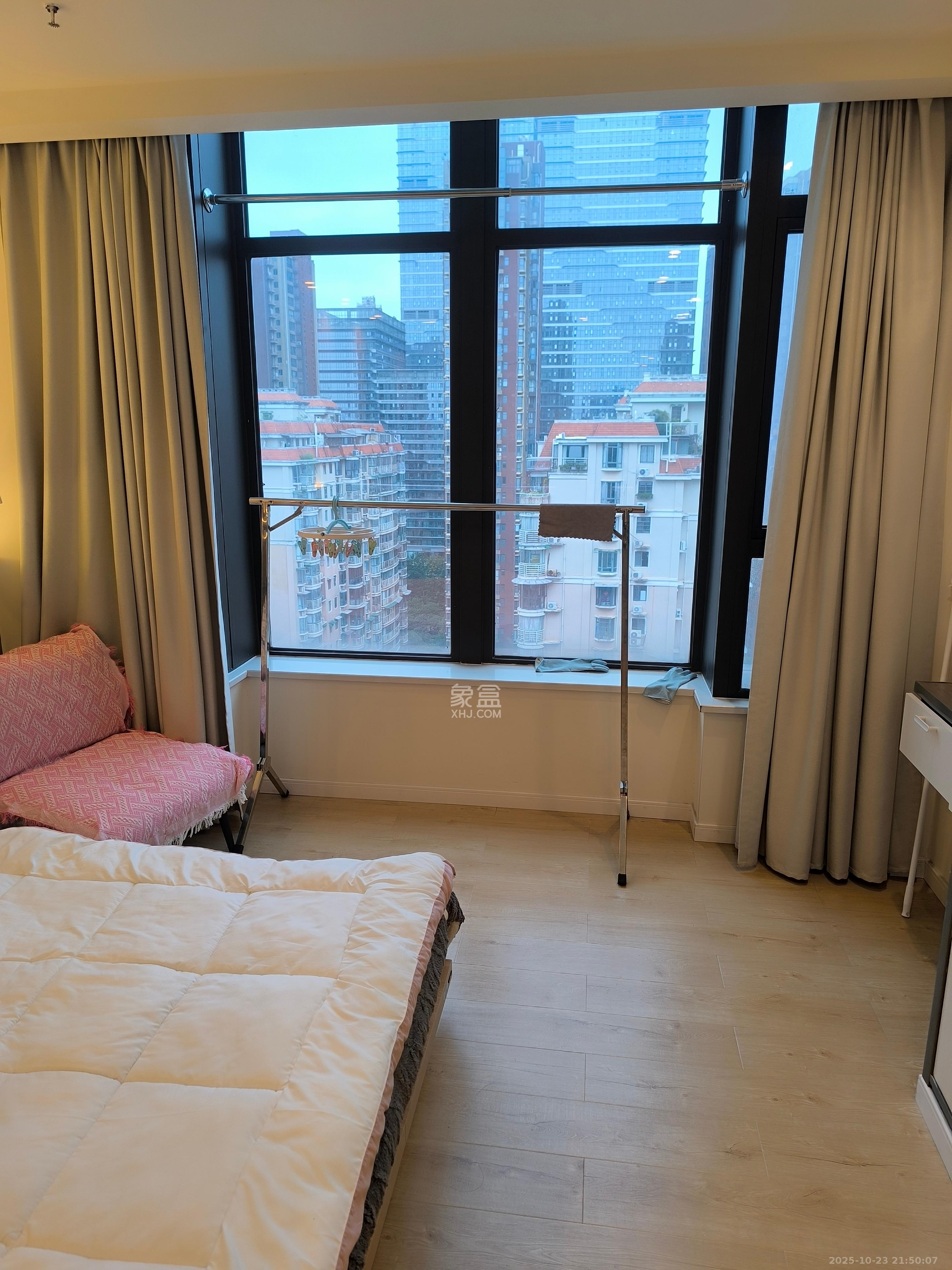 公园9号大都会  1室1厅1卫    2500.0元/月室内图