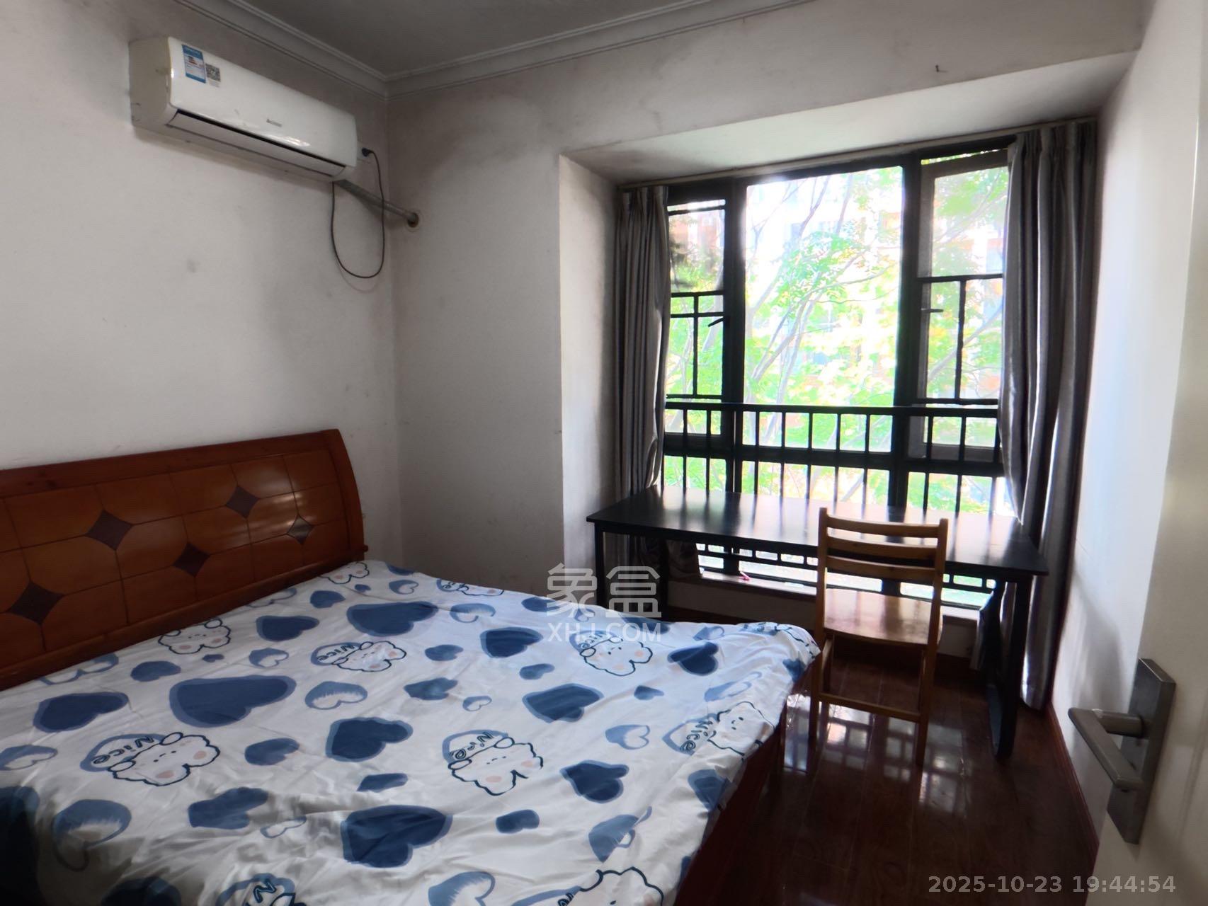 中建芙蓉工社  2室1厅1卫    1400.0元/月室内图