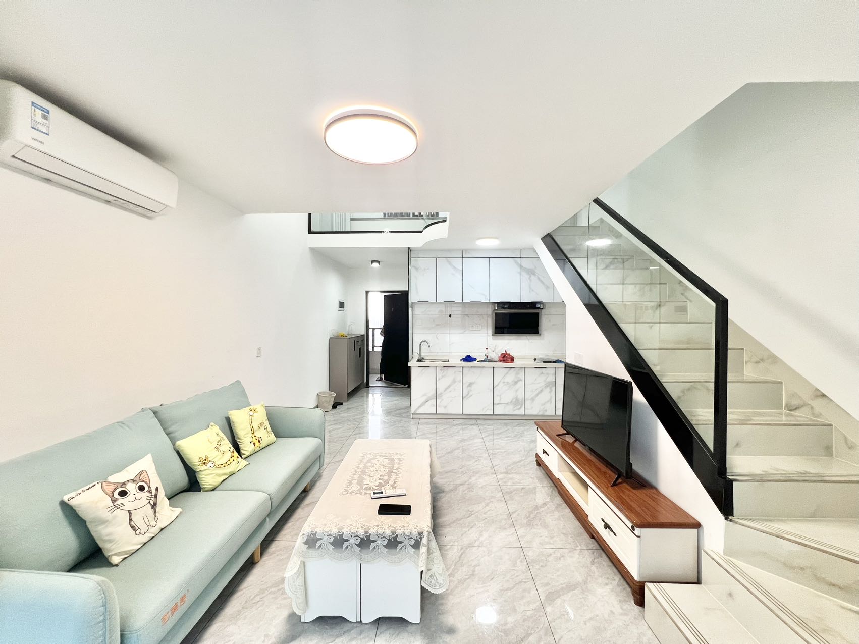 诚方创世纪广场  2室2厅1卫    2500.0元/月室内图