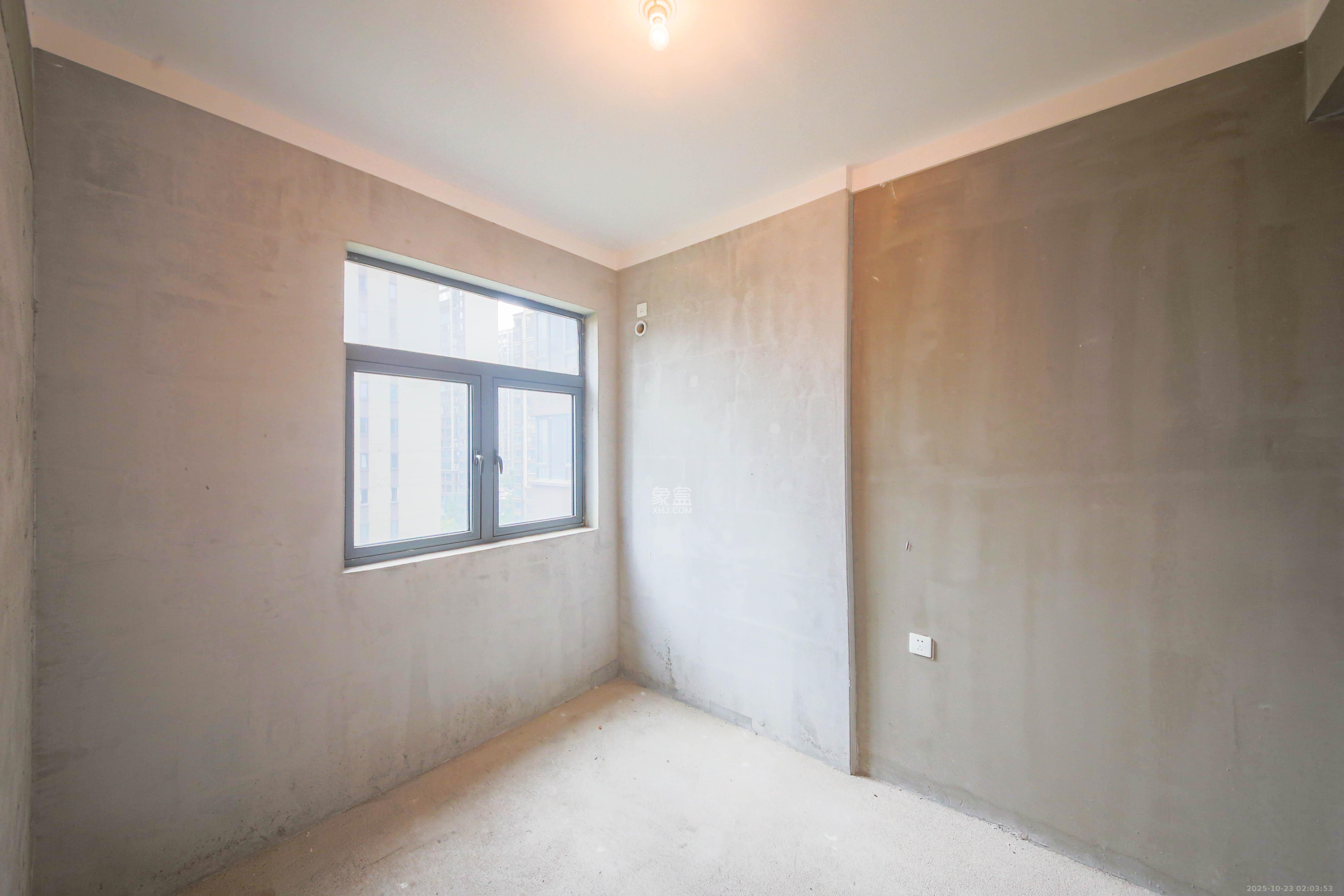 中建钰和城  4室2厅2卫    170.0万卧室