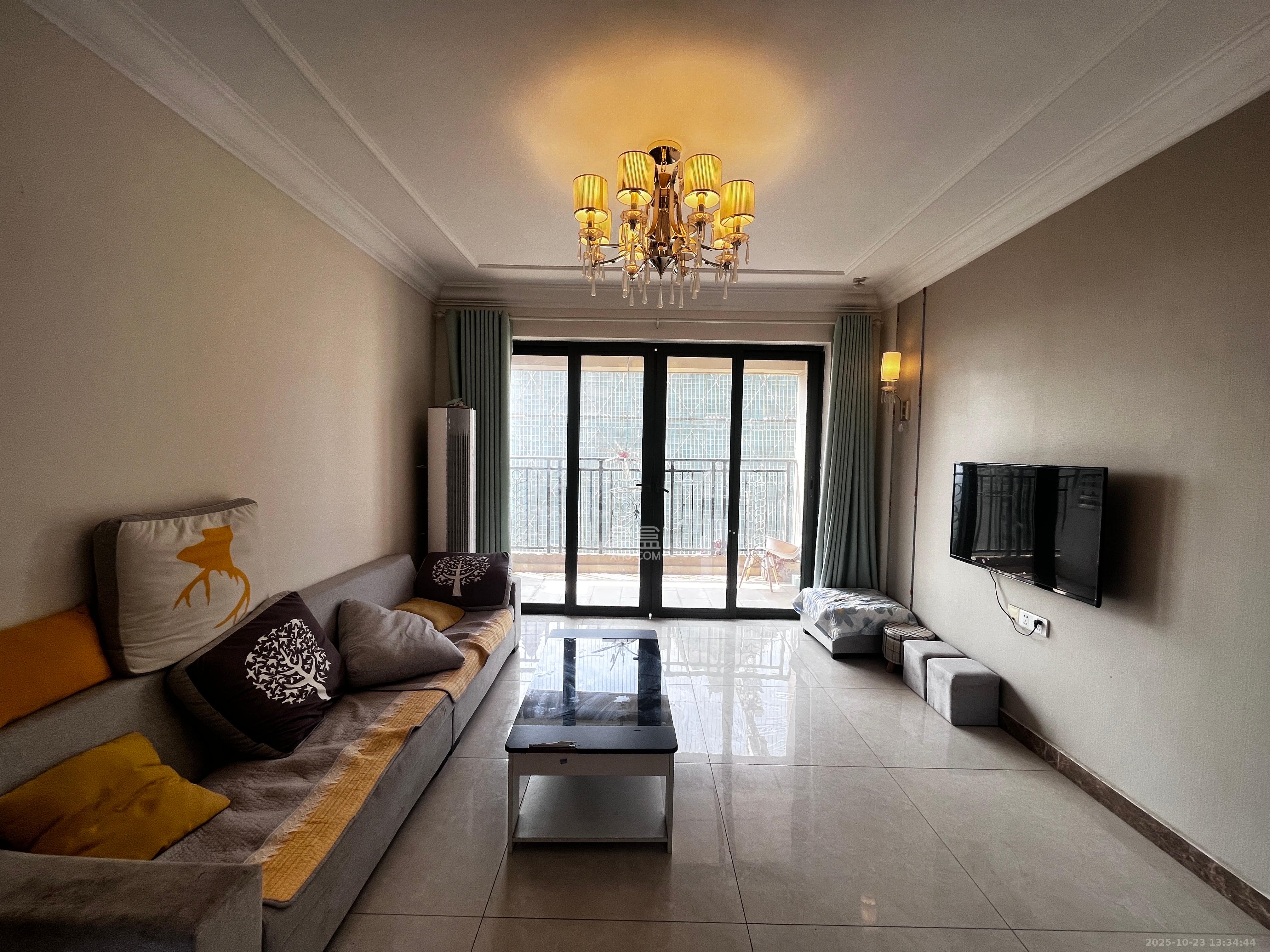 恒大国际广场  1室0厅0卫    2800.0元/月 恒大国际广场  1室0厅0卫    2800.0元/月室内图1