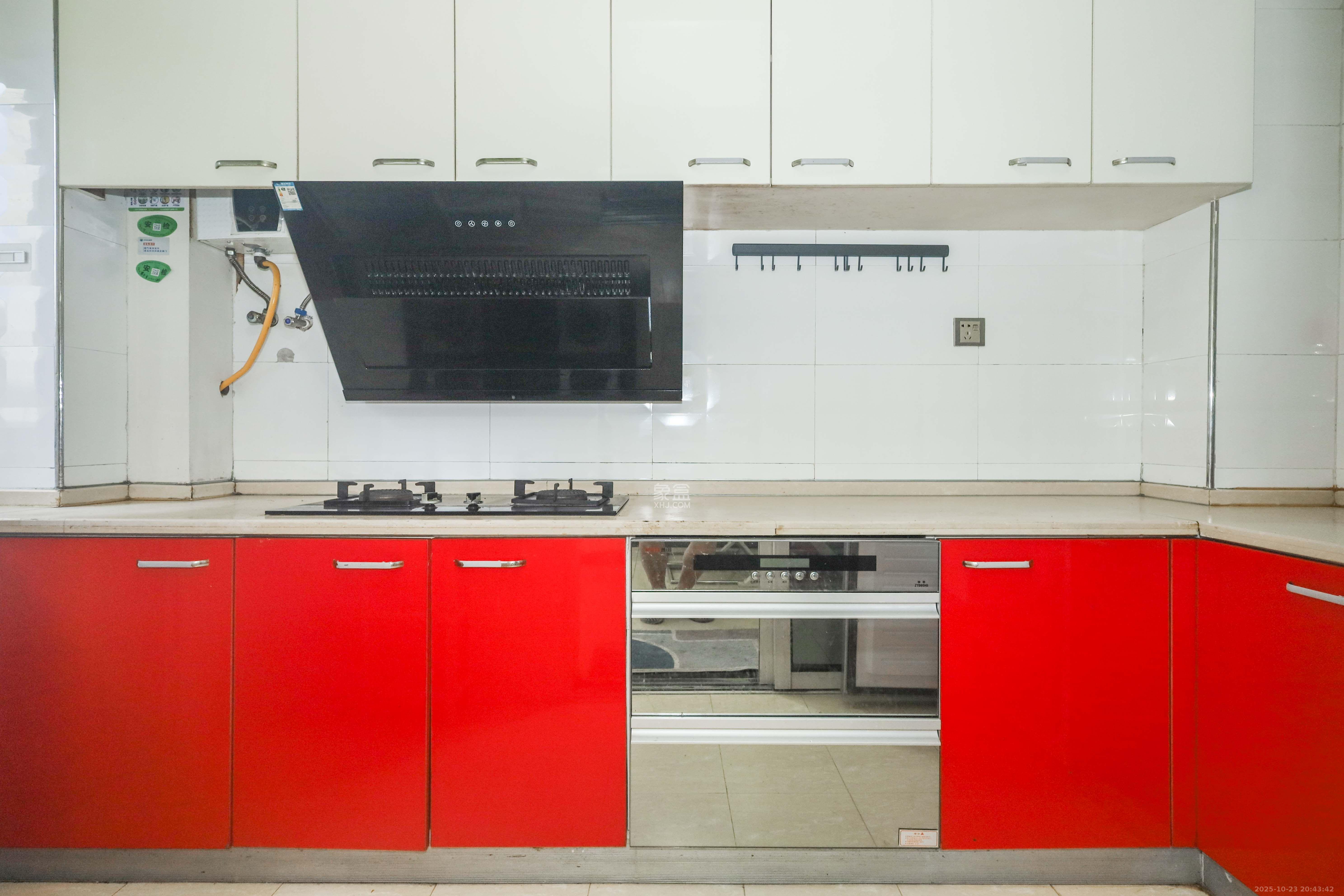 保利麓谷林语E区 3室2厅1卫 2400.0元/月 保利麓谷林语E区 3室2厅1卫 2400.0元/月室内图