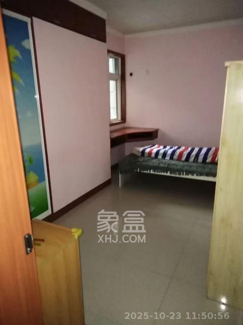 伍家岭生活广场  2室1厅1卫    2000.0元/月 伍家岭生活广场  2室1厅1卫    2000.0元/月室内图