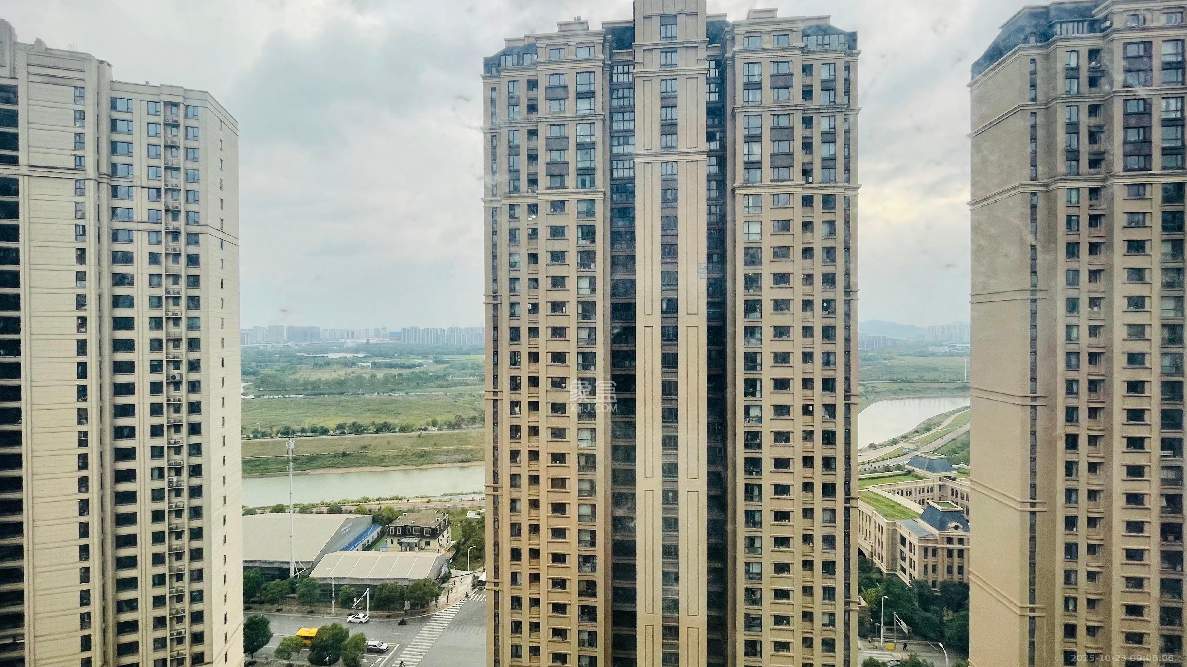 中海国际三期  3室2厅2卫    2300.0元/月室内图