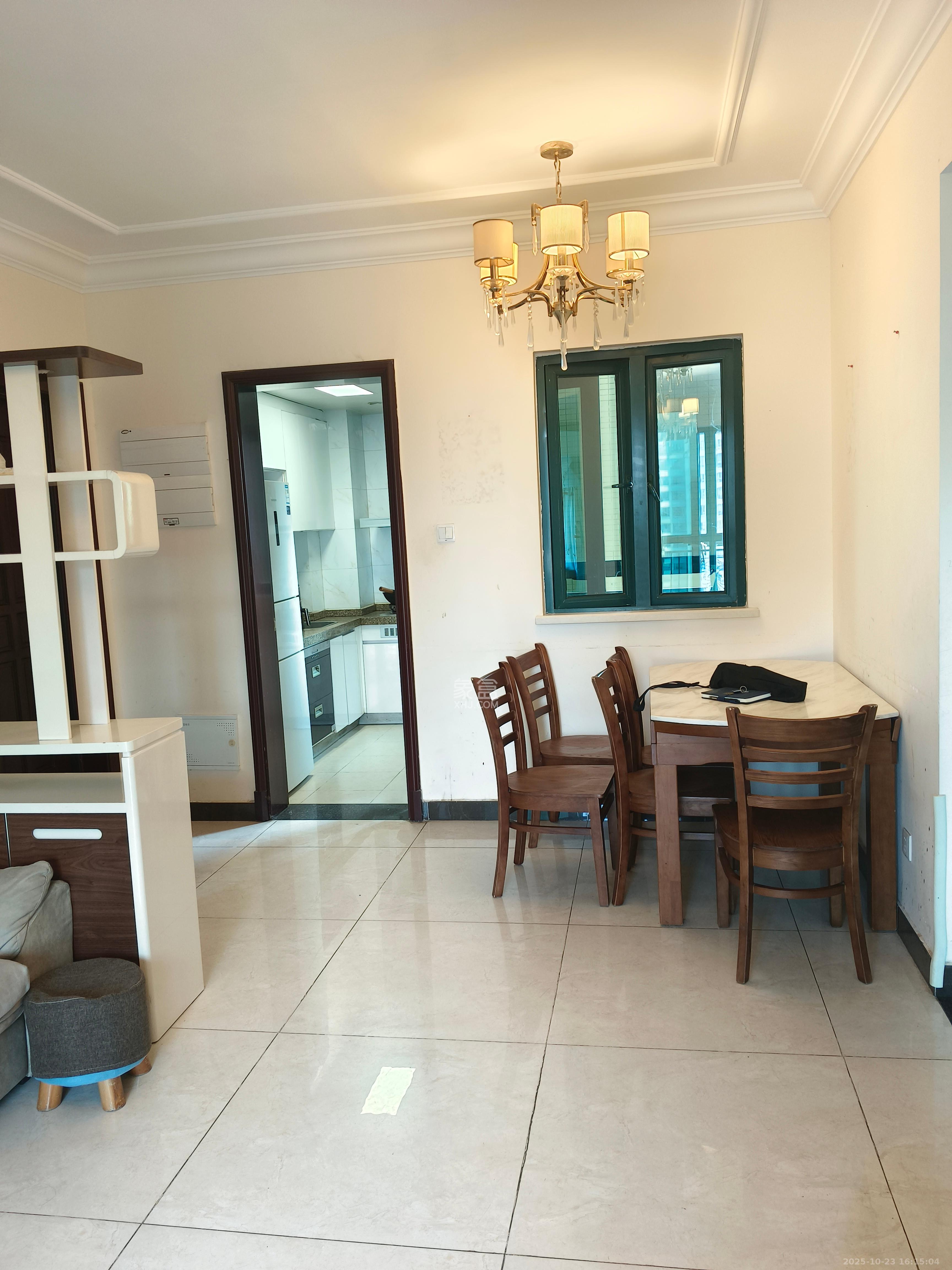 恒大雅苑 3室2厅1卫 2700.0元/月 恒大雅苑 3室2厅1卫 2700.0元/月室内图