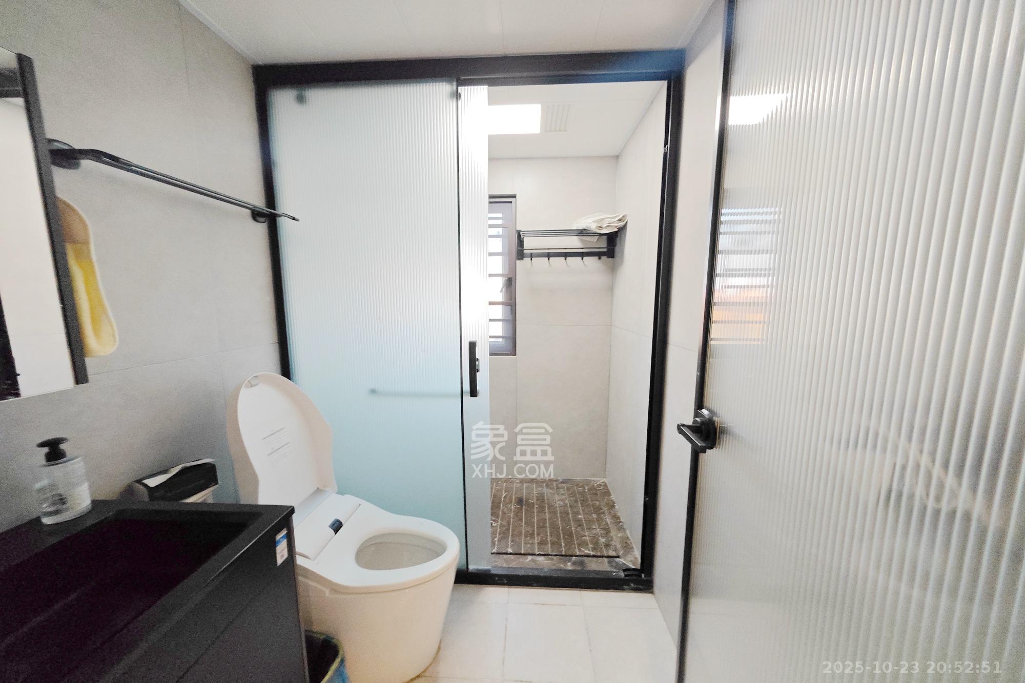 保利大都汇一期、二期 4室2厅2卫 165.0万 保利大都汇一期、二期 4室2厅2卫 165.0万其他