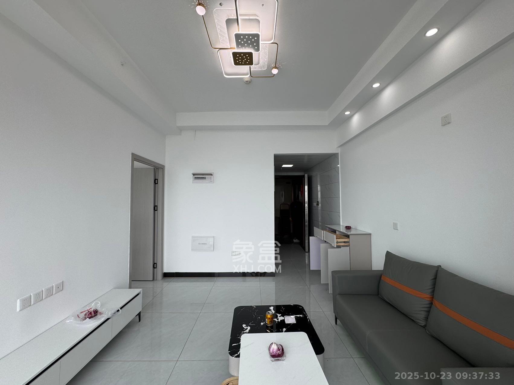 恒大誉府（融誉商业中心）  1室0厅0卫    2100.0元/月室内图