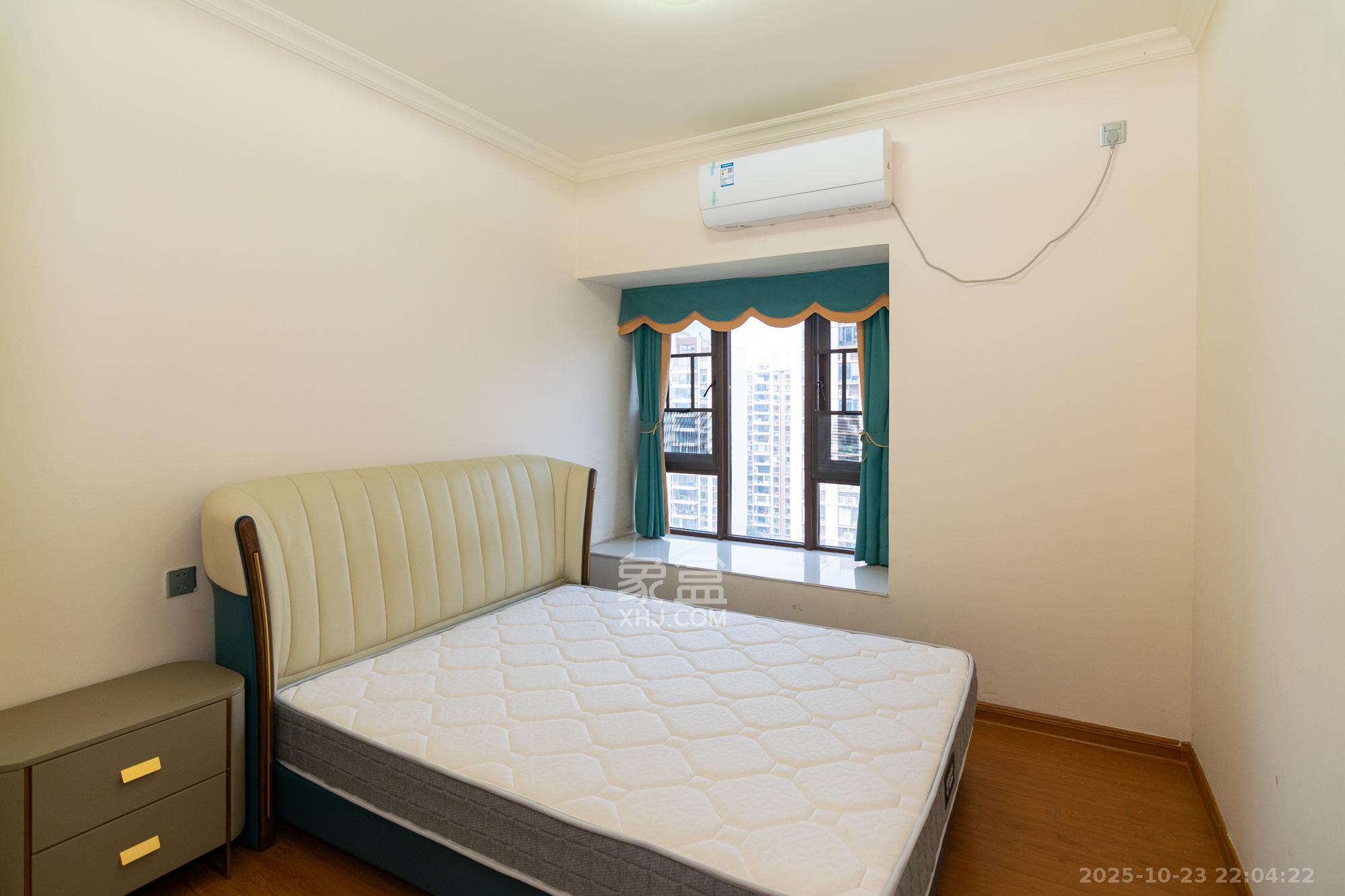 碧桂园高尔夫花园  4室2厅2卫    98.0万卧室