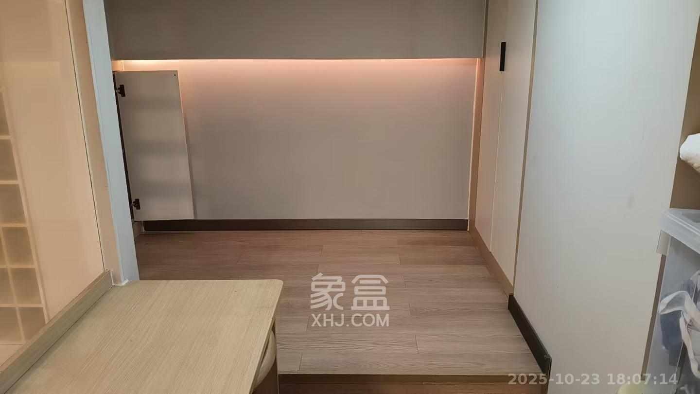 时代年华  1室0厅0卫    1300.0元/月室内图