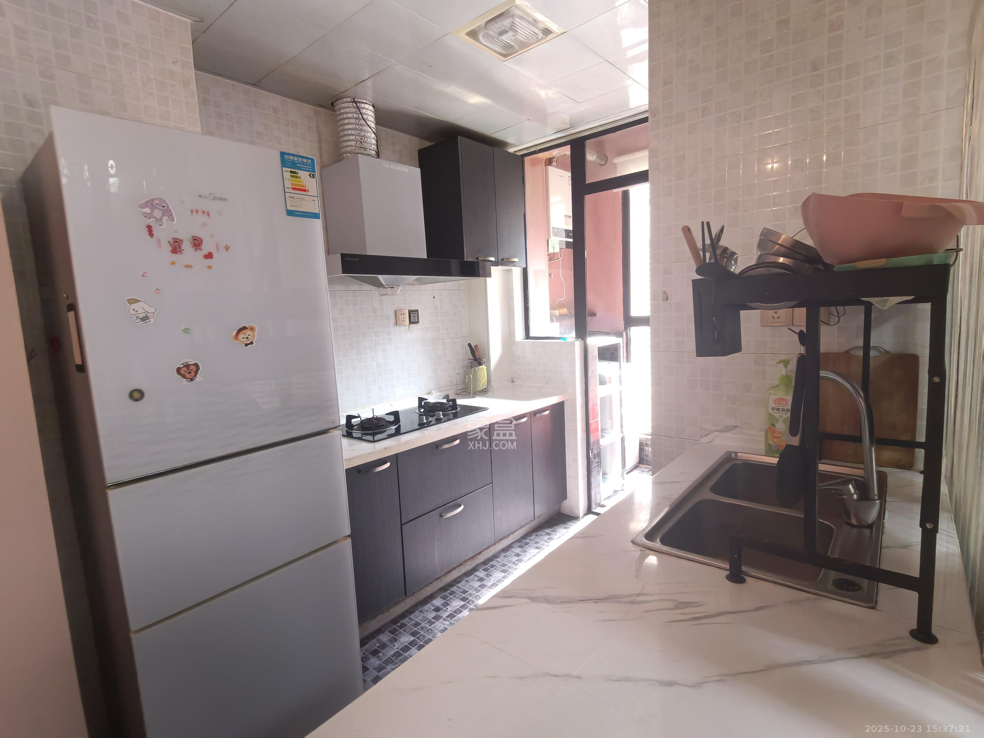 华润凤凰城一期  2室2厅1卫    1900.0元/月 华润凤凰城一期  2室2厅1卫    1900.0元/月室内图