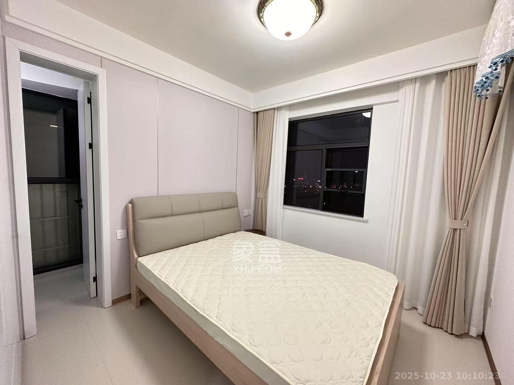 嘉雨东苑 3室2厅2卫 4800.0元/月 嘉雨东苑 3室2厅2卫 4800.0元/月室内图