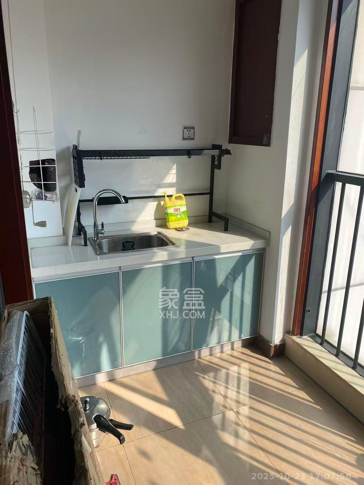 东塘瑞府  1室1厅1卫    1420.0元/月