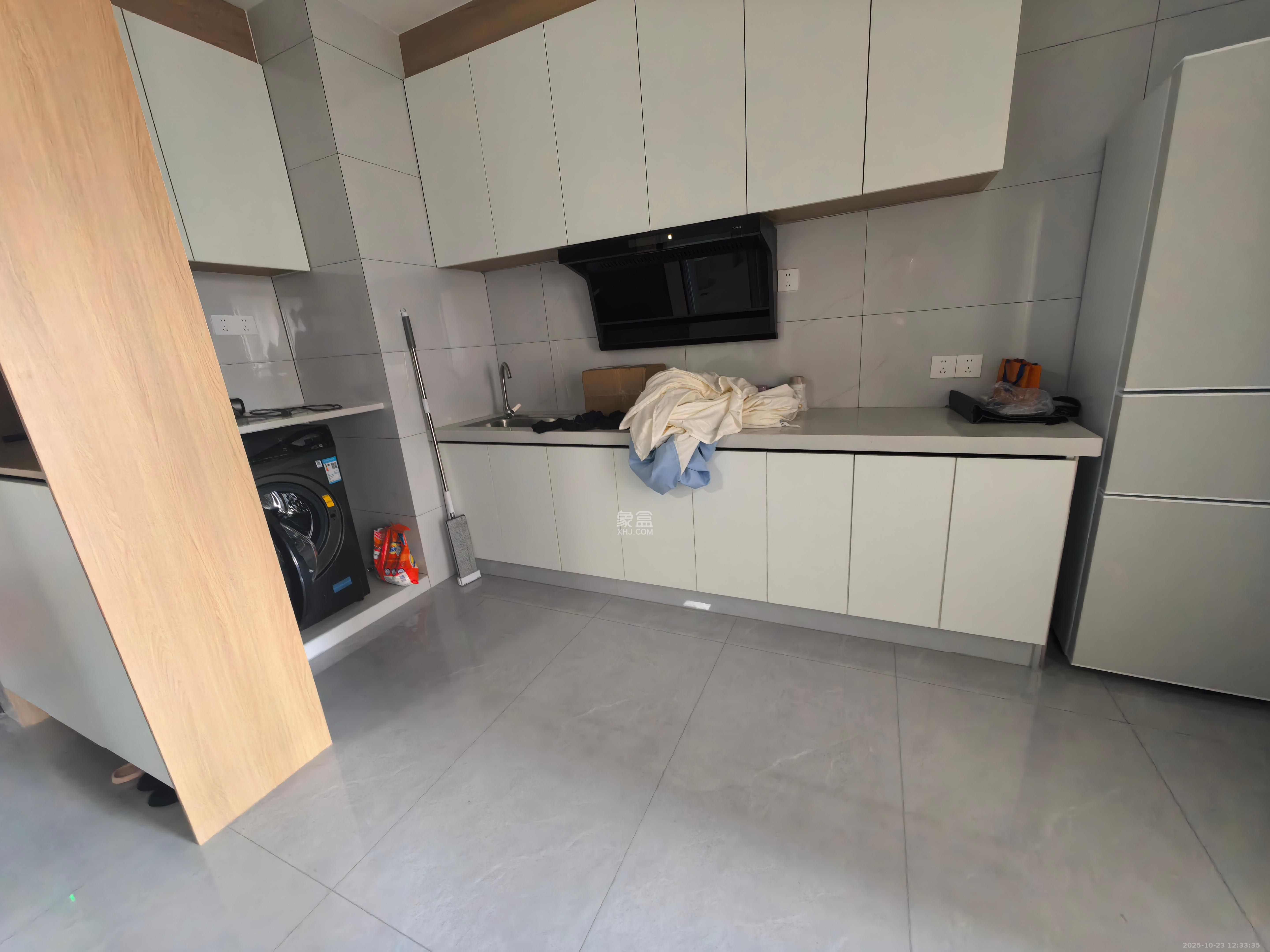 鄱阳汇金中心 2室1厅1卫 1800.0元/月 鄱阳汇金中心 2室1厅1卫 1800.0元/月室内图