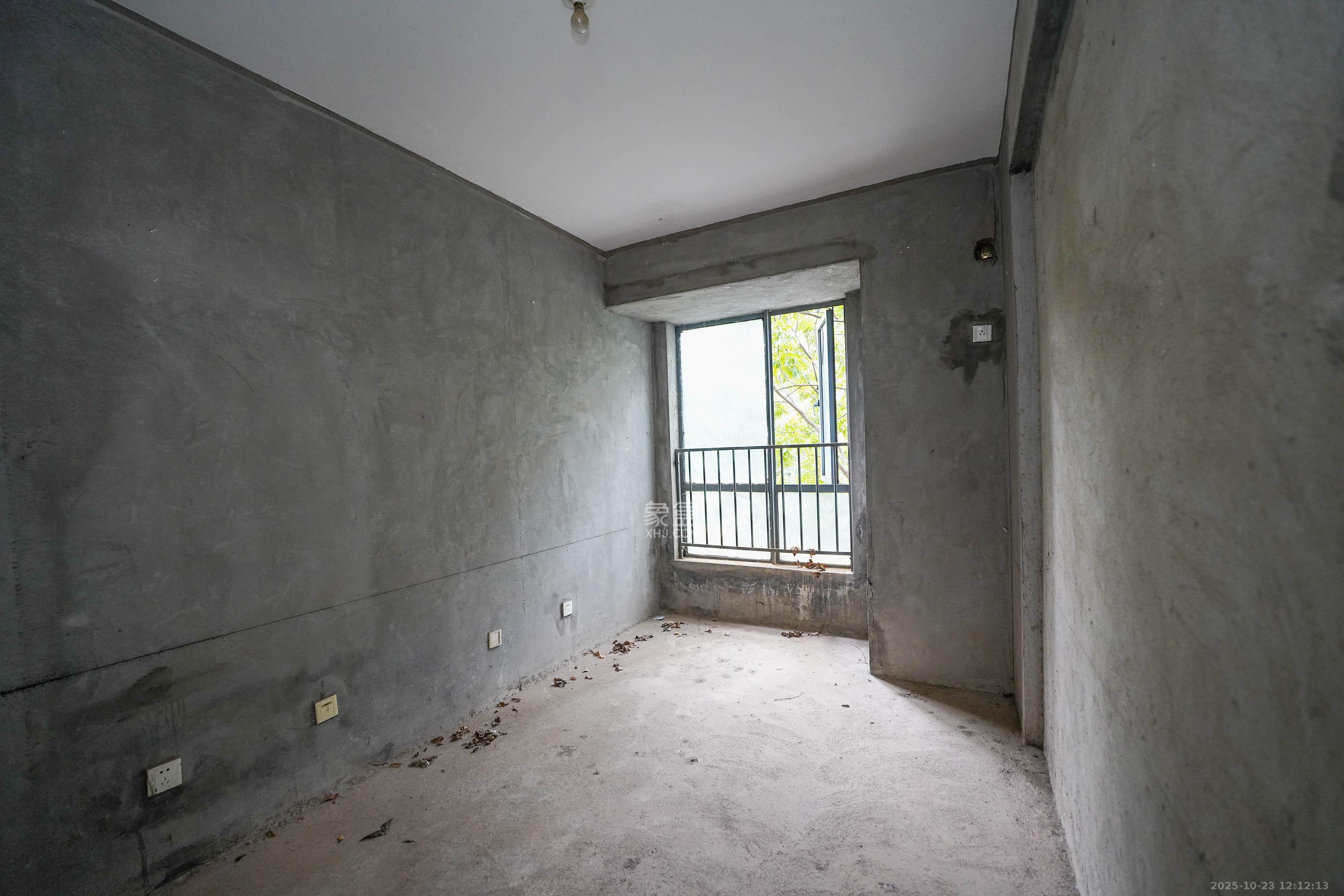 五矿紫湖香醍  3室2厅2卫    70.0万 五矿紫湖香醍  3室2厅2卫    70.0万卧室