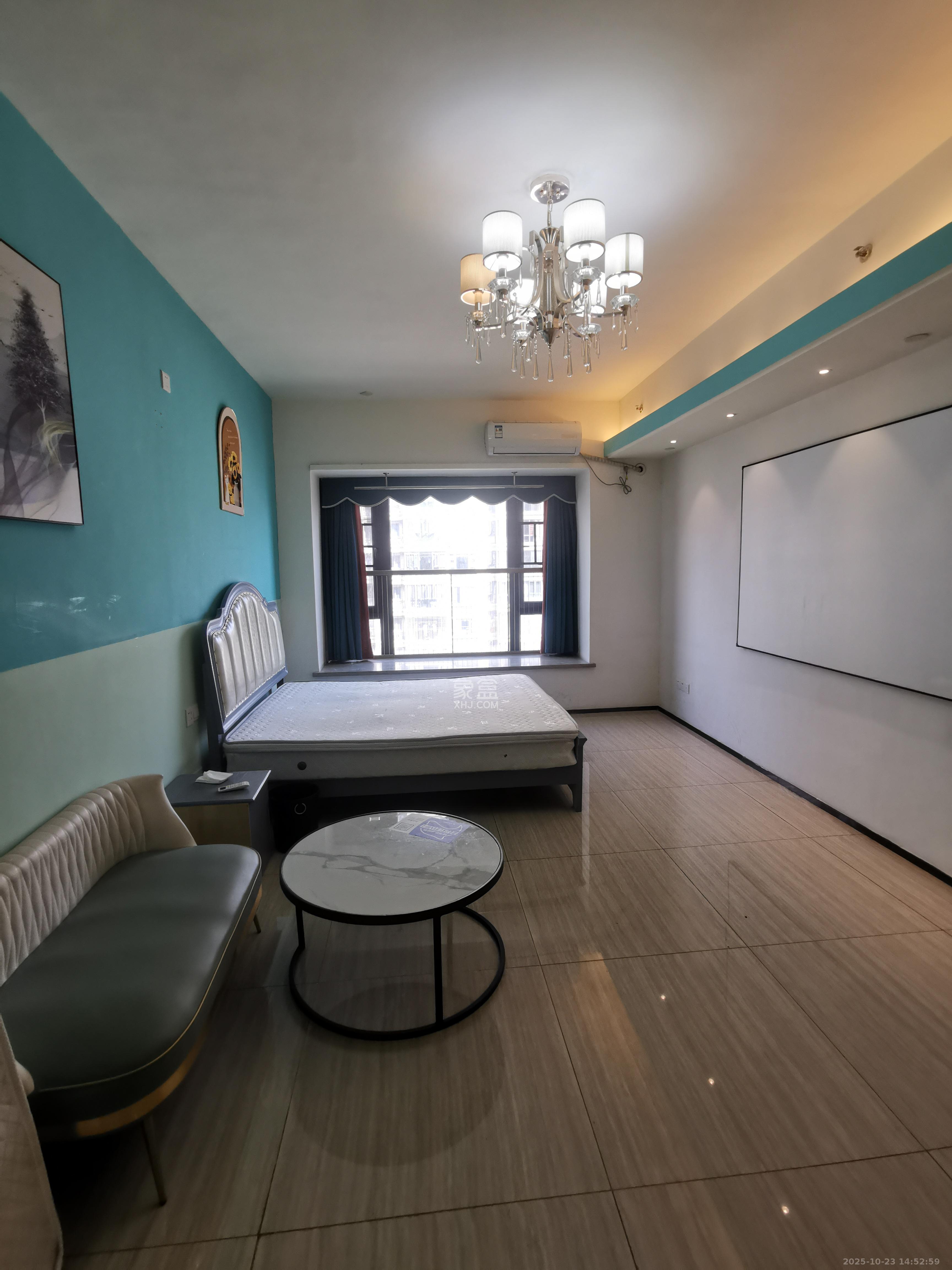 恒大国际广场  1室1厅1卫    1600.0元/月 恒大国际广场  1室1厅1卫    1600.0元/月室内图