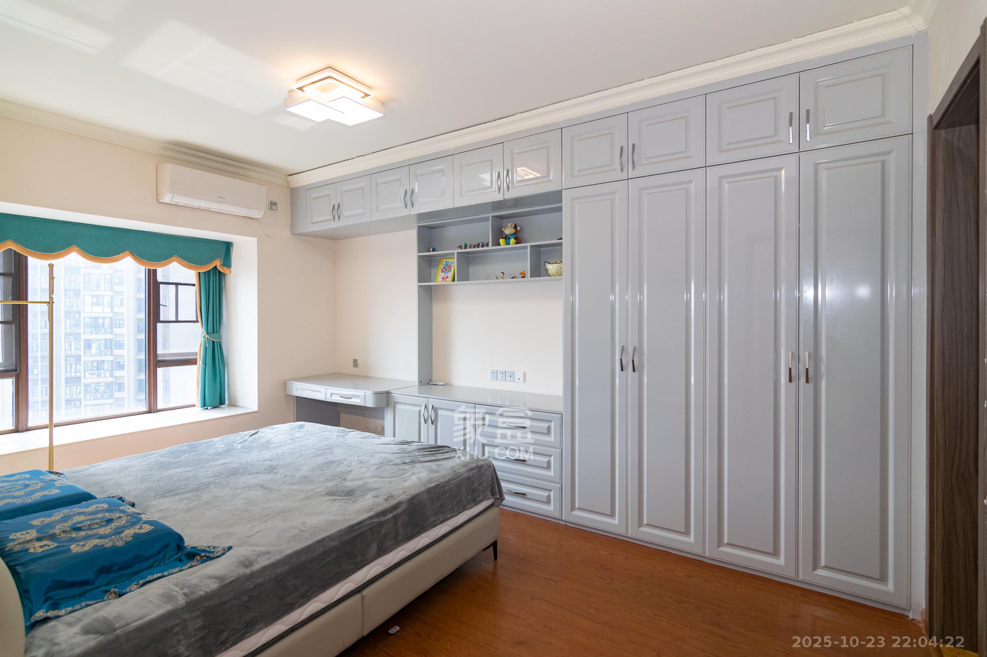 碧桂园高尔夫花园 4室2厅2卫 98.0万 碧桂园高尔夫花园 4室2厅2卫 98.0万卧室