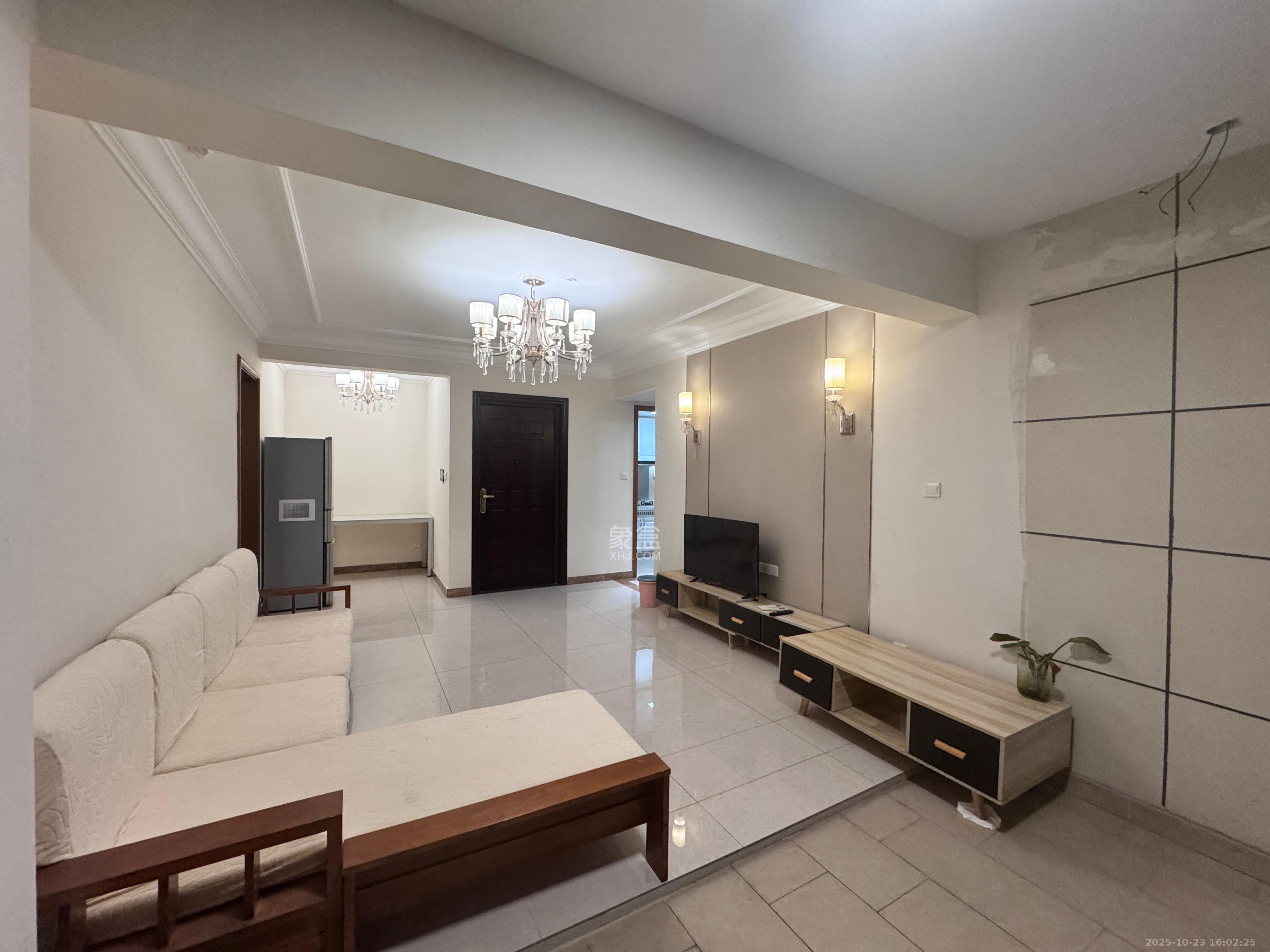 恒大书香门第  2室2厅2卫    1500.0元/月 恒大书香门第  2室2厅2卫    1500.0元/月室内图