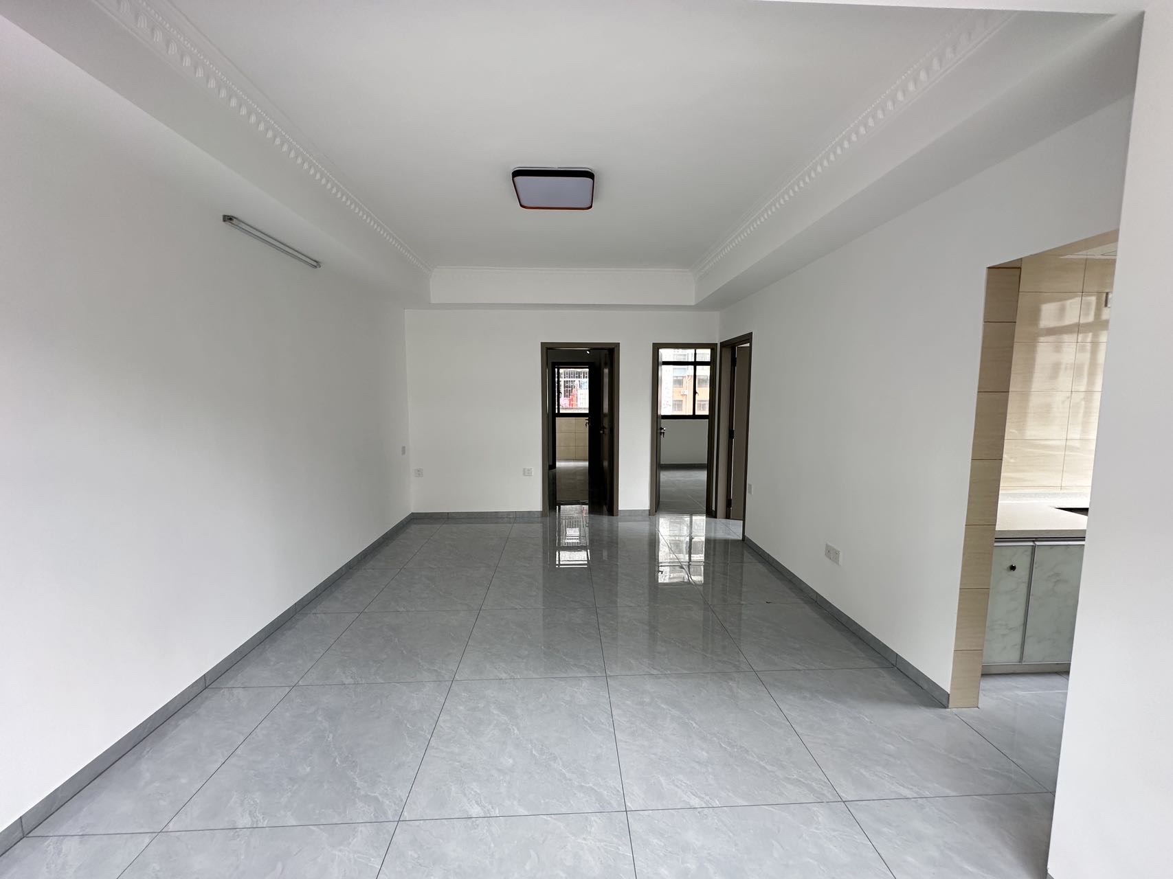 琼建加工厂宿舍（高登西街）  3室2厅2卫    100.0万