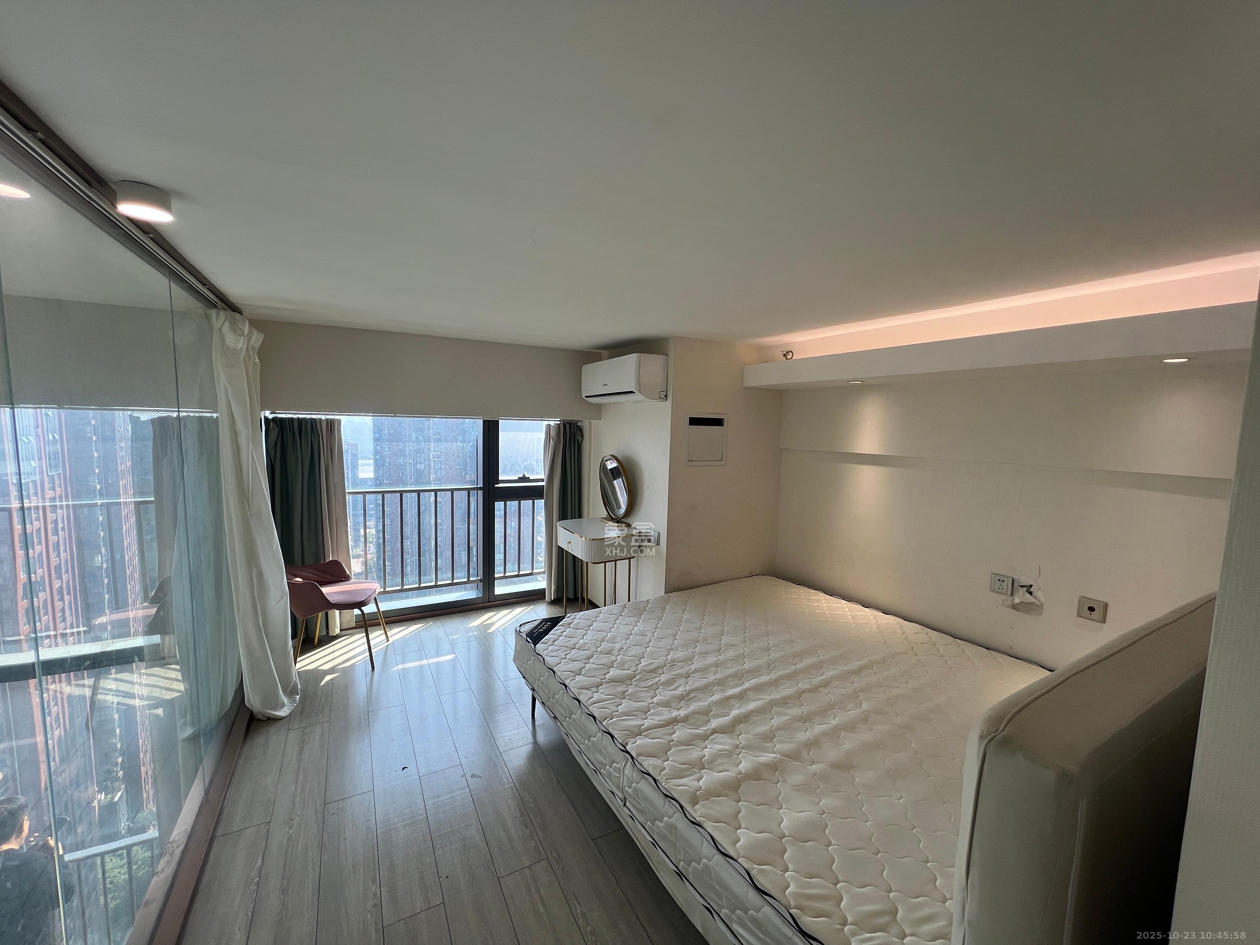 华远华时代  3室2厅2卫    3500.0元/月室内图