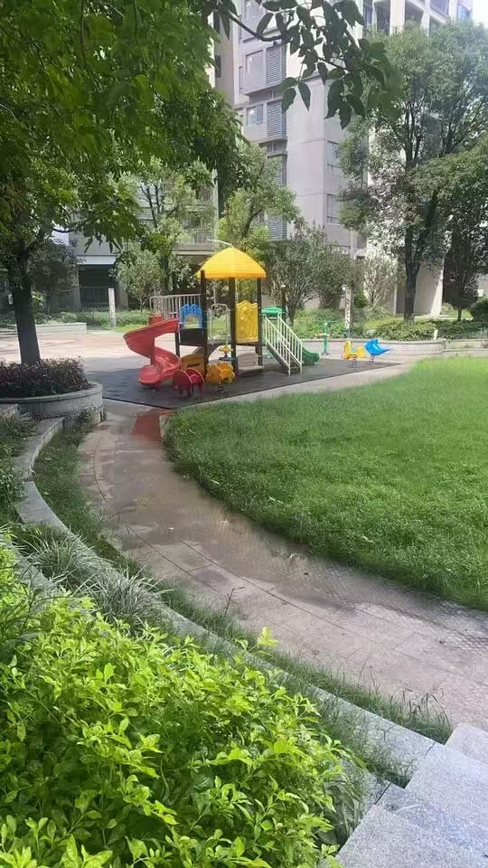 高登花苑  3室2厅2卫    118.49万室内图1