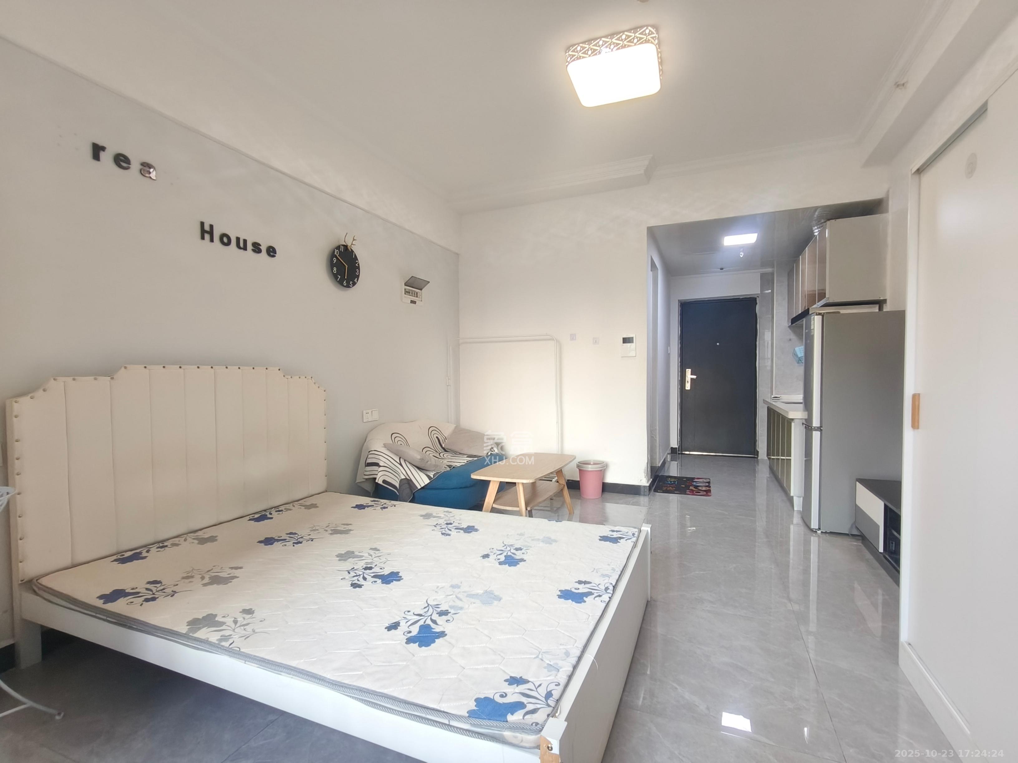 芙蓉万国城MOMA(卓越汇富苑) 1室1厅1卫 1300.0元/月 芙蓉万国城MOMA(卓越汇富苑) 1室1厅1卫 1300.0元/月室内图