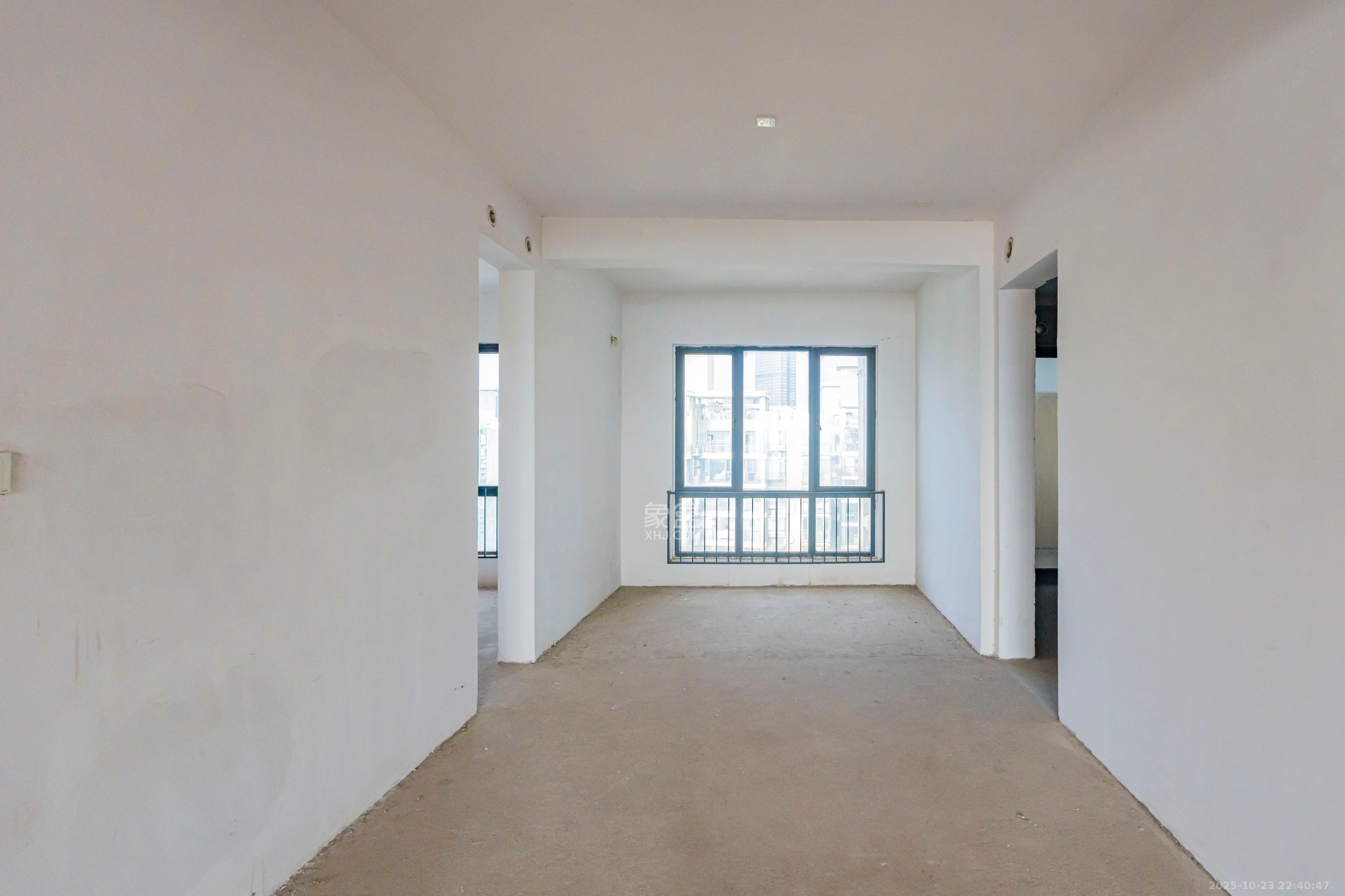 复地崑玉国际一期  1室2厅2卫    288.0万 复地崑玉国际一期  1室2厅2卫    288.0万客厅