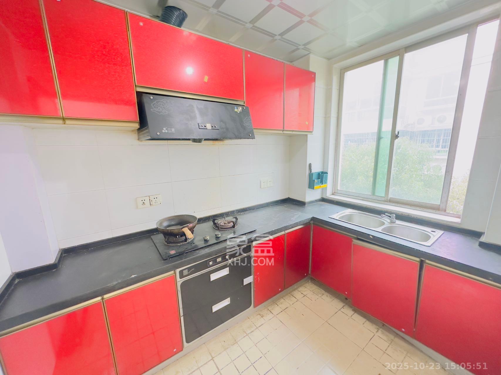 中南汽车世界 2室2厅1卫 1000.0元/月 中南汽车世界 2室2厅1卫 1000.0元/月室内图