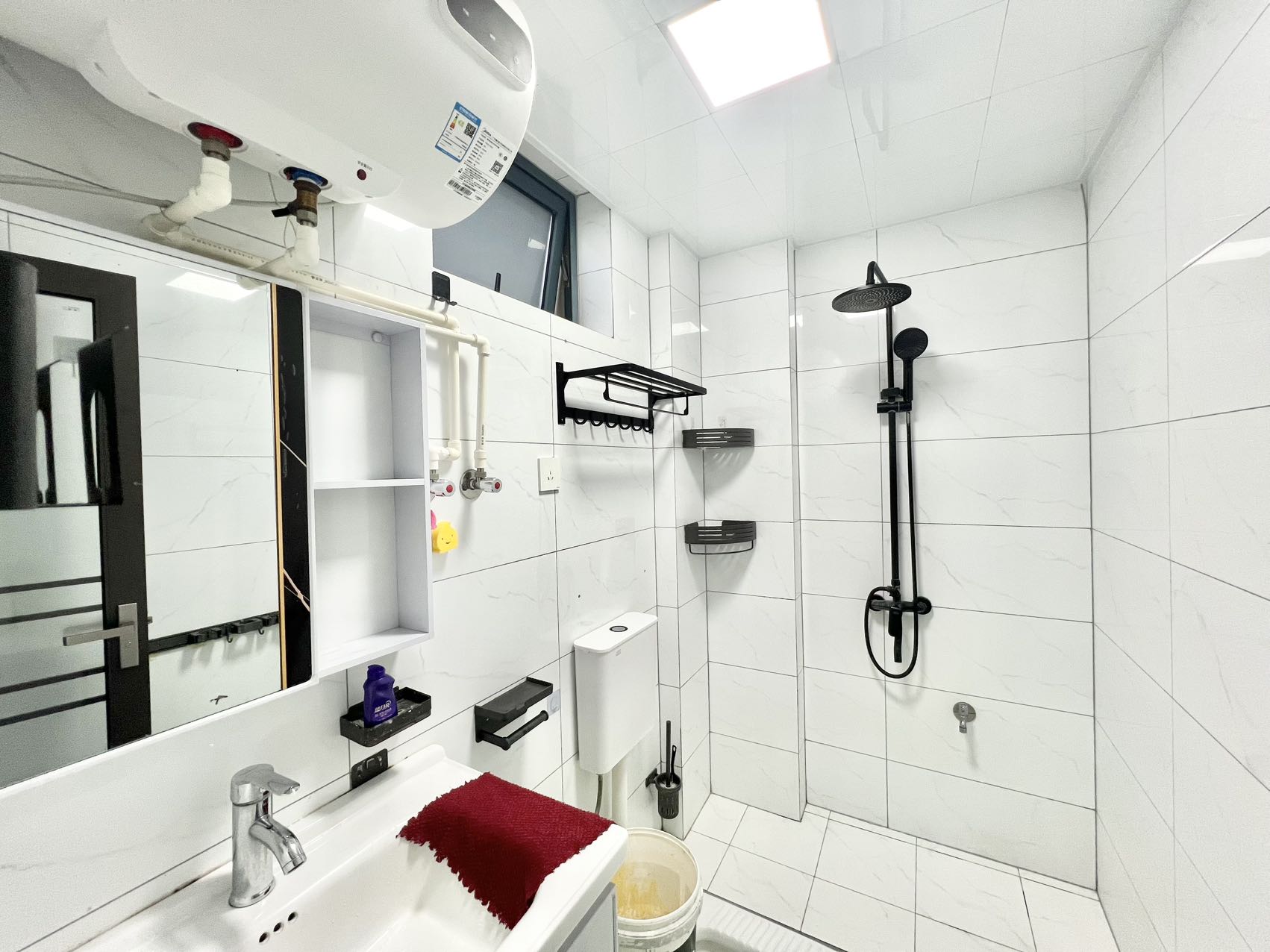 诚方创世纪广场  2室2厅1卫    2500.0元/月室内图