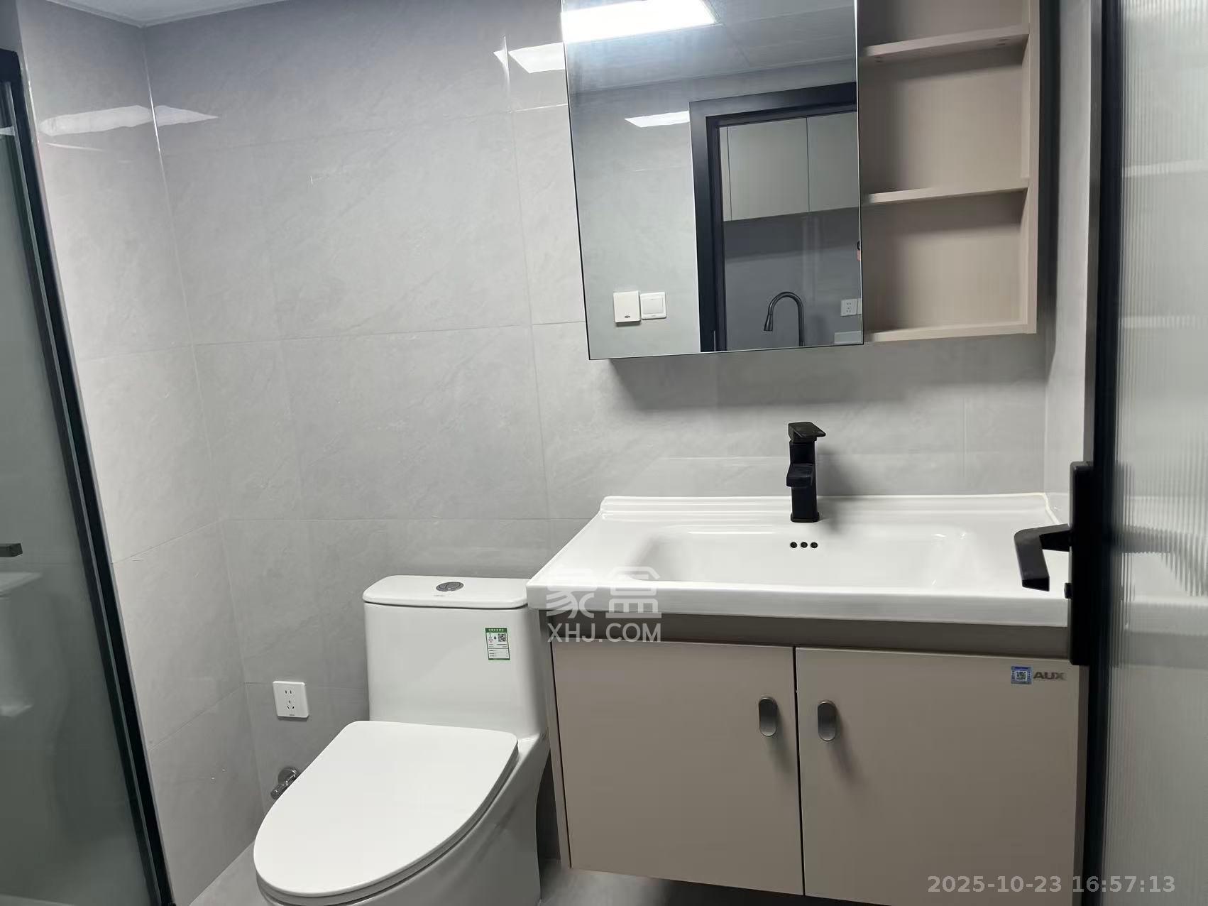 奥克斯滨仕花园(奥克斯洋湖广场/奥克斯中心) 2室2厅1卫 3000.0元/月 奥克斯滨仕花园(奥克斯洋湖广场/奥克斯中心) 2室2厅1卫 3000.0元/月室内图