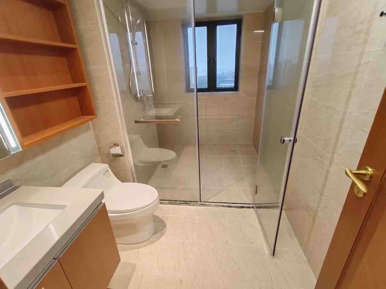 恒大美丽沙天珺湾  4室2厅2卫    410.0万客厅