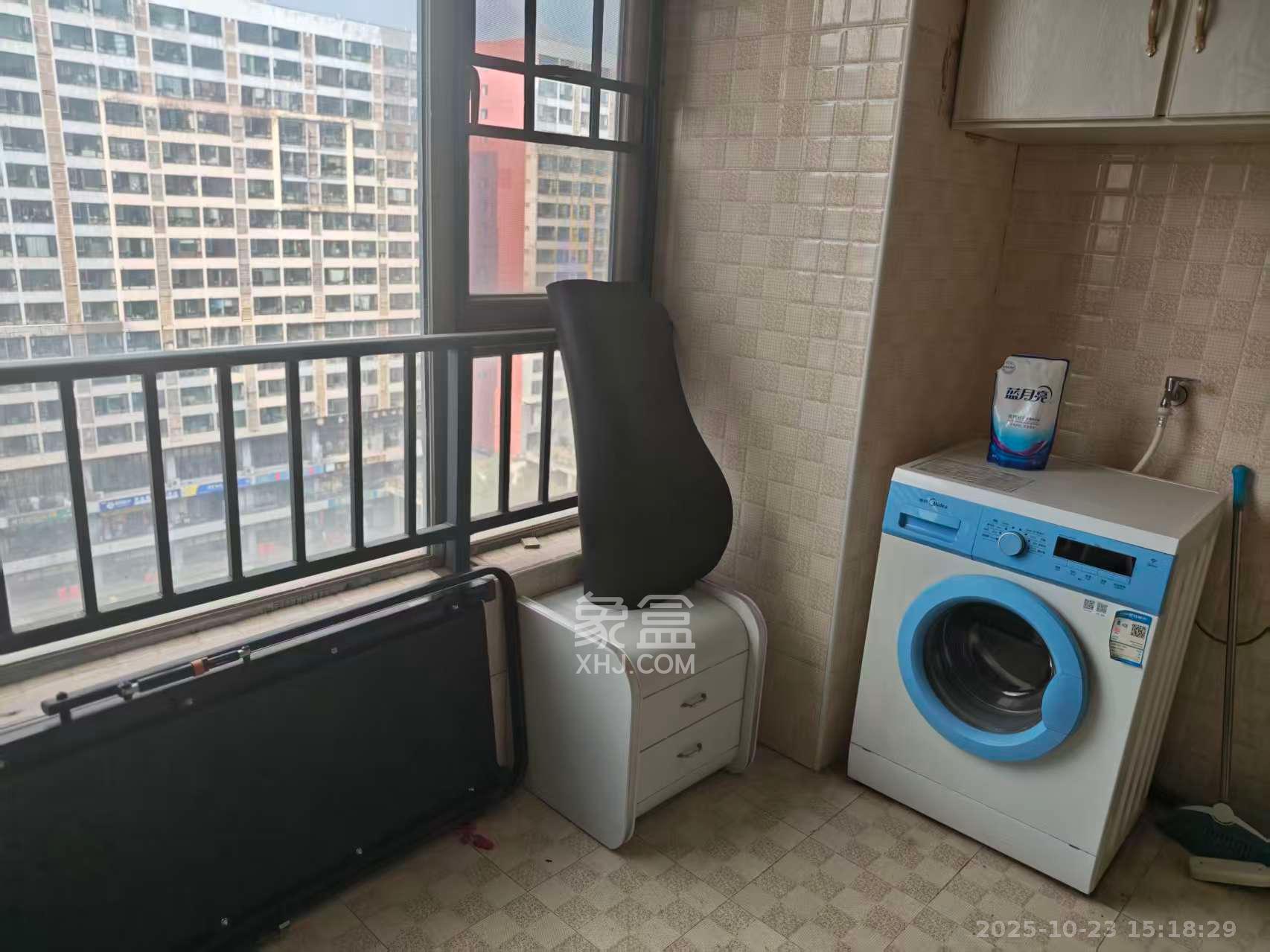 怡海星城  1室1厅1卫    900.0元/月室内图