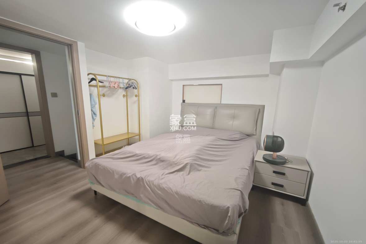 明昇壹城(明昇时代广场)三期 3室0厅0卫 2400.0元/月 明昇壹城(明昇时代广场)三期 3室0厅0卫 2400.0元/月室内图