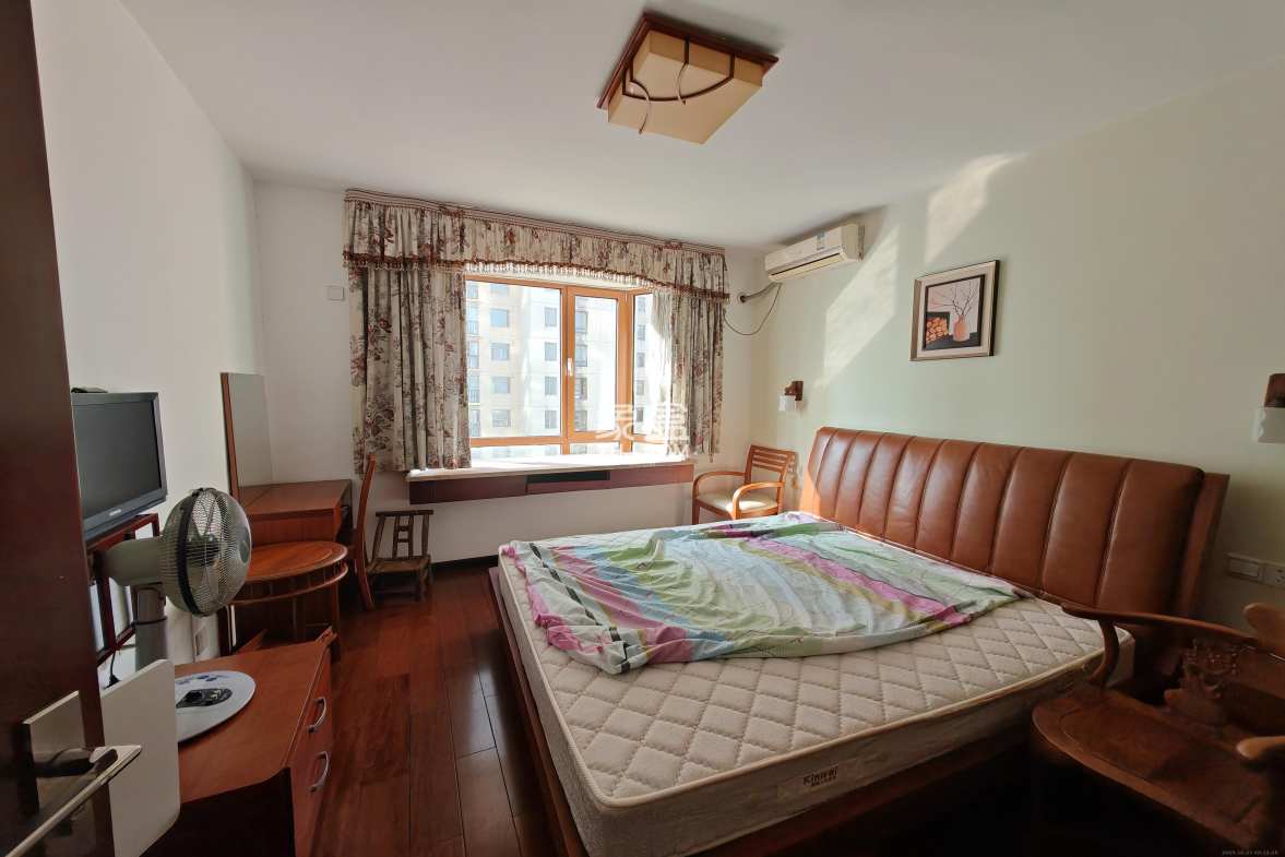 世嘉国际华城  2室1厅1卫    2500.0元/月 世嘉国际华城  2室1厅1卫    2500.0元/月室内图