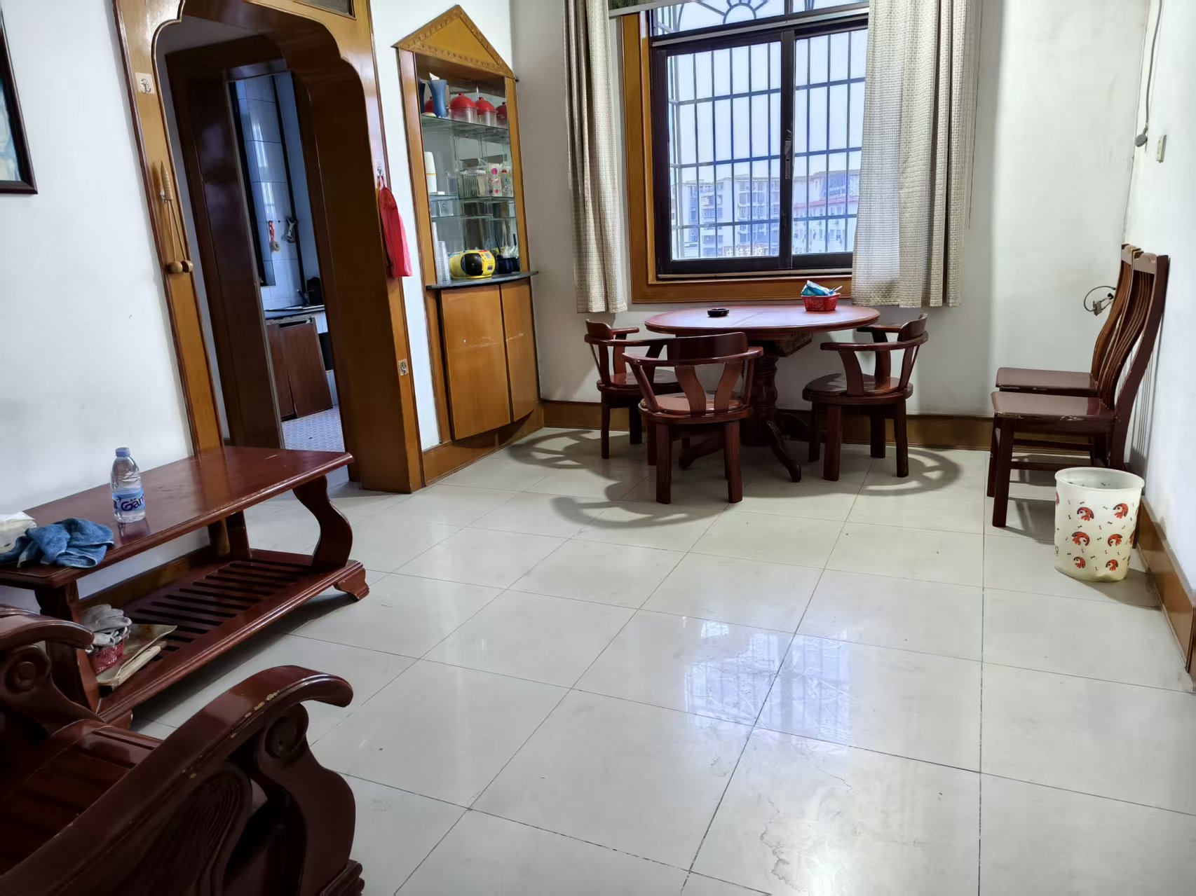 赫山公路局单位房  3室2厅2卫    35.8万