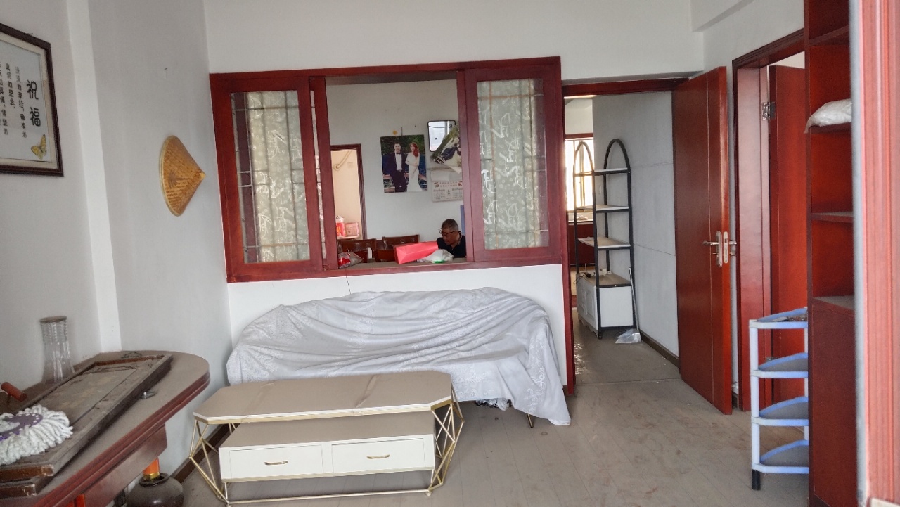 信义园 4室2厅2卫 2000.0元/月 信义园 4室2厅2卫 2000.0元/月户型图