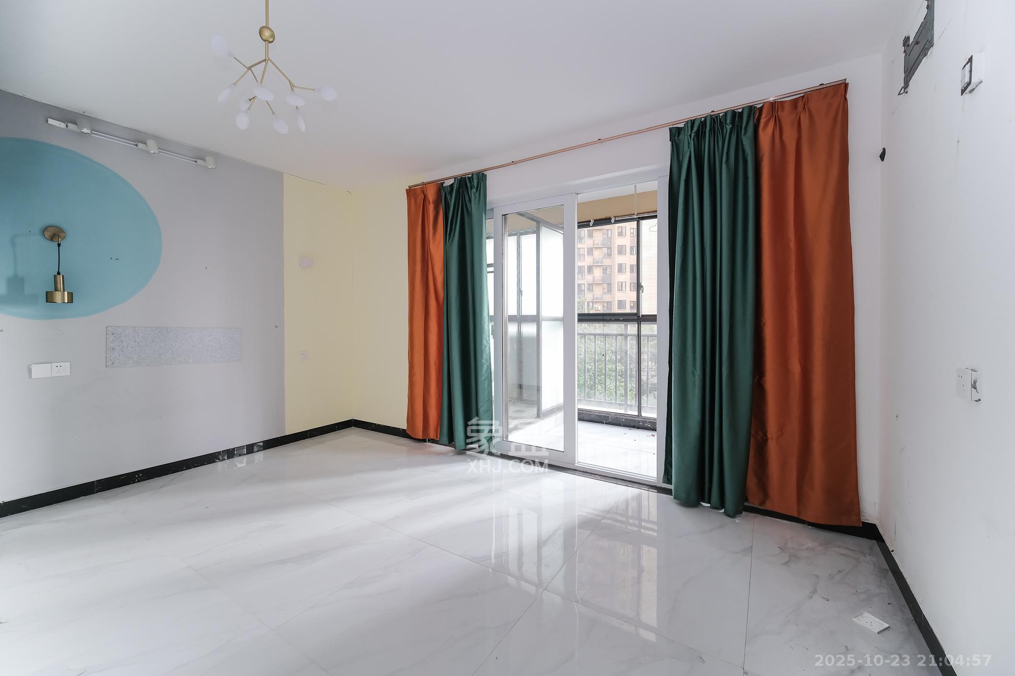 保利香槟国际  4室2厅2卫    108.0万 保利香槟国际  4室2厅2卫    108.0万