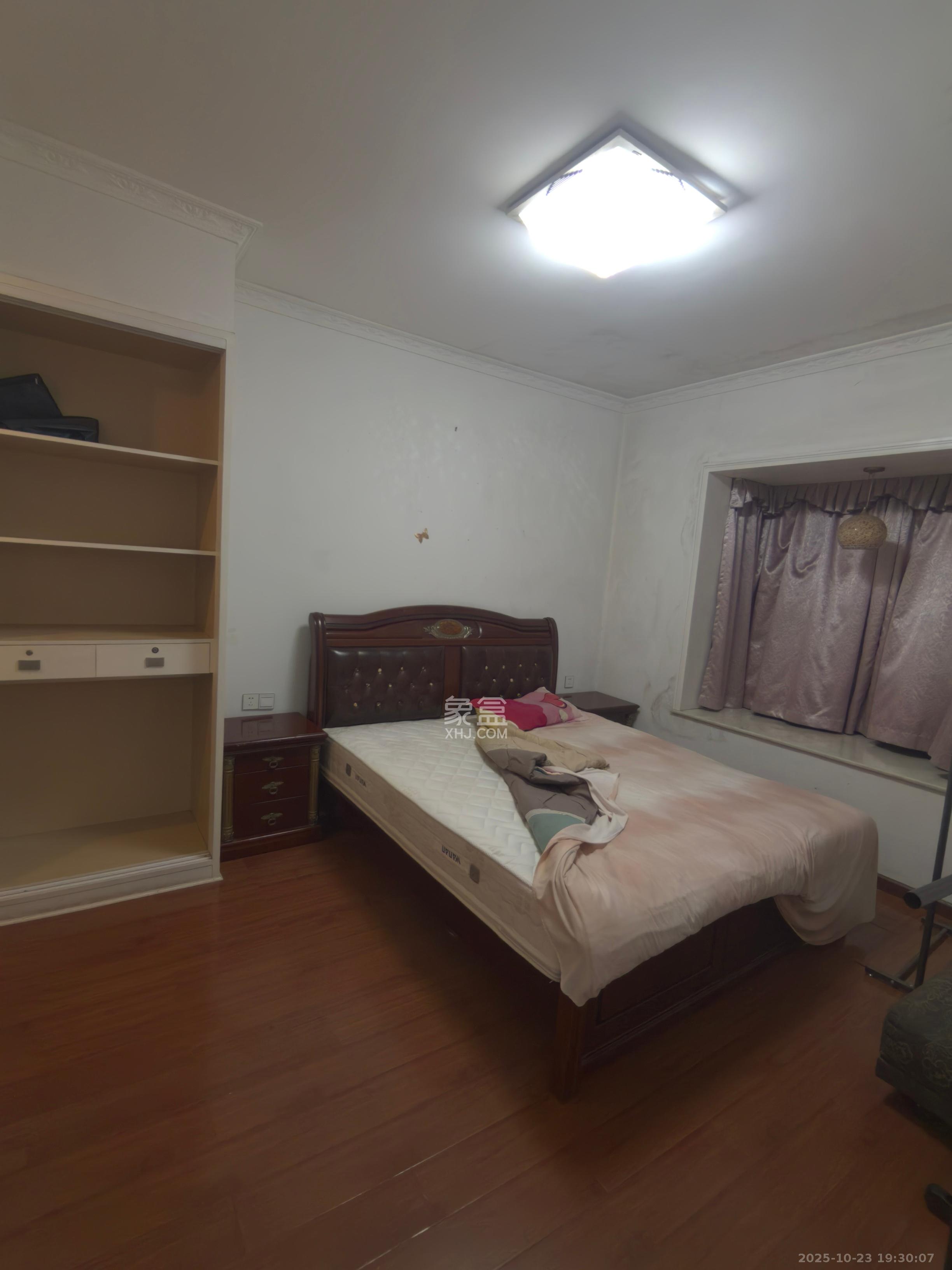 瑞凯景城苑（一、二期）  1室0厅0卫    1600.0元/月室内图